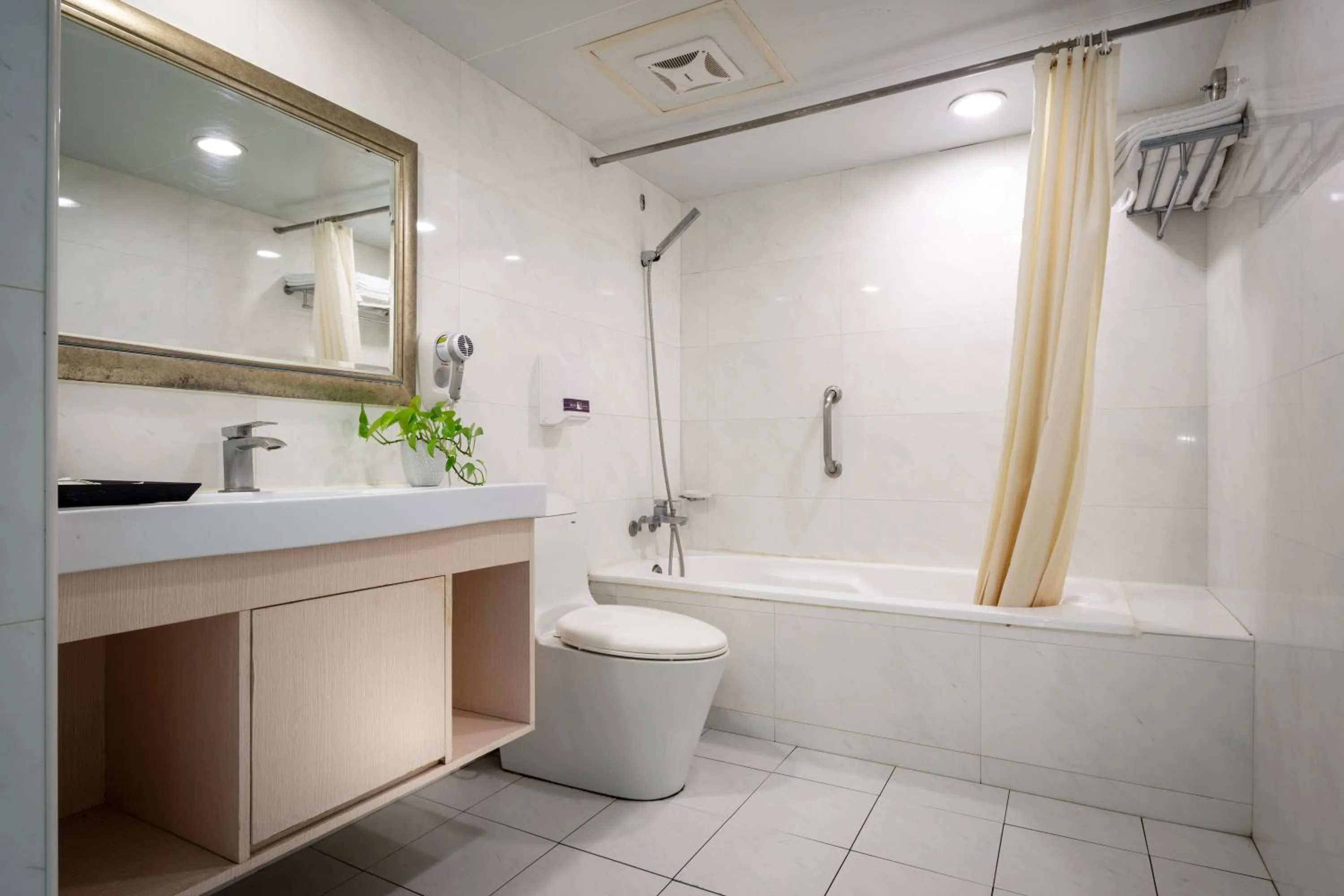 Bathroom in Yoyo Hotel