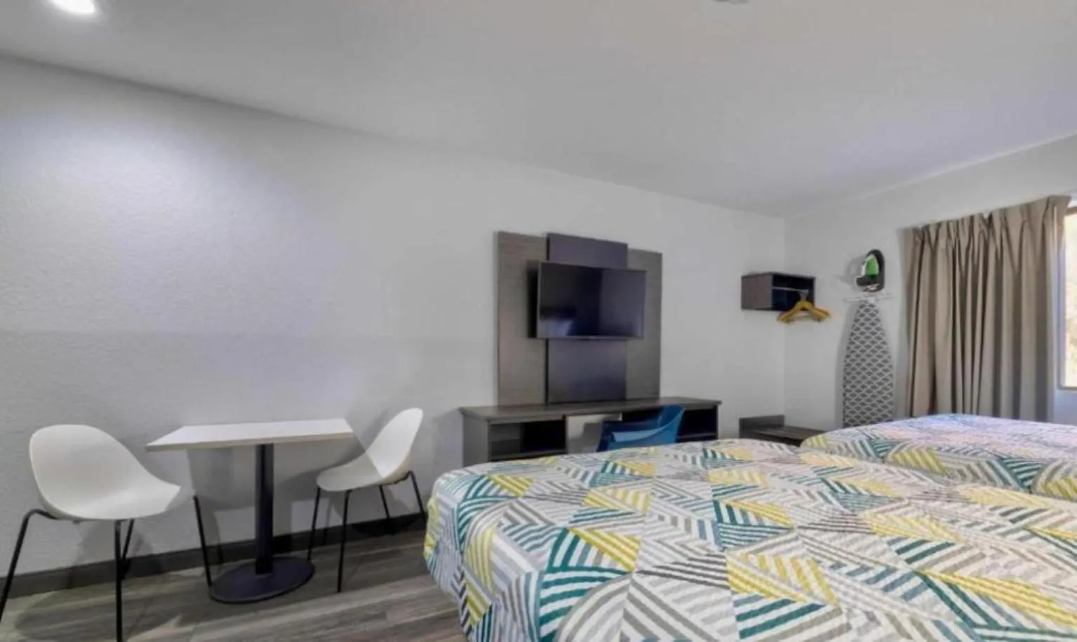 View (from property/room), Bed in Studio 6 Little Rock AR South