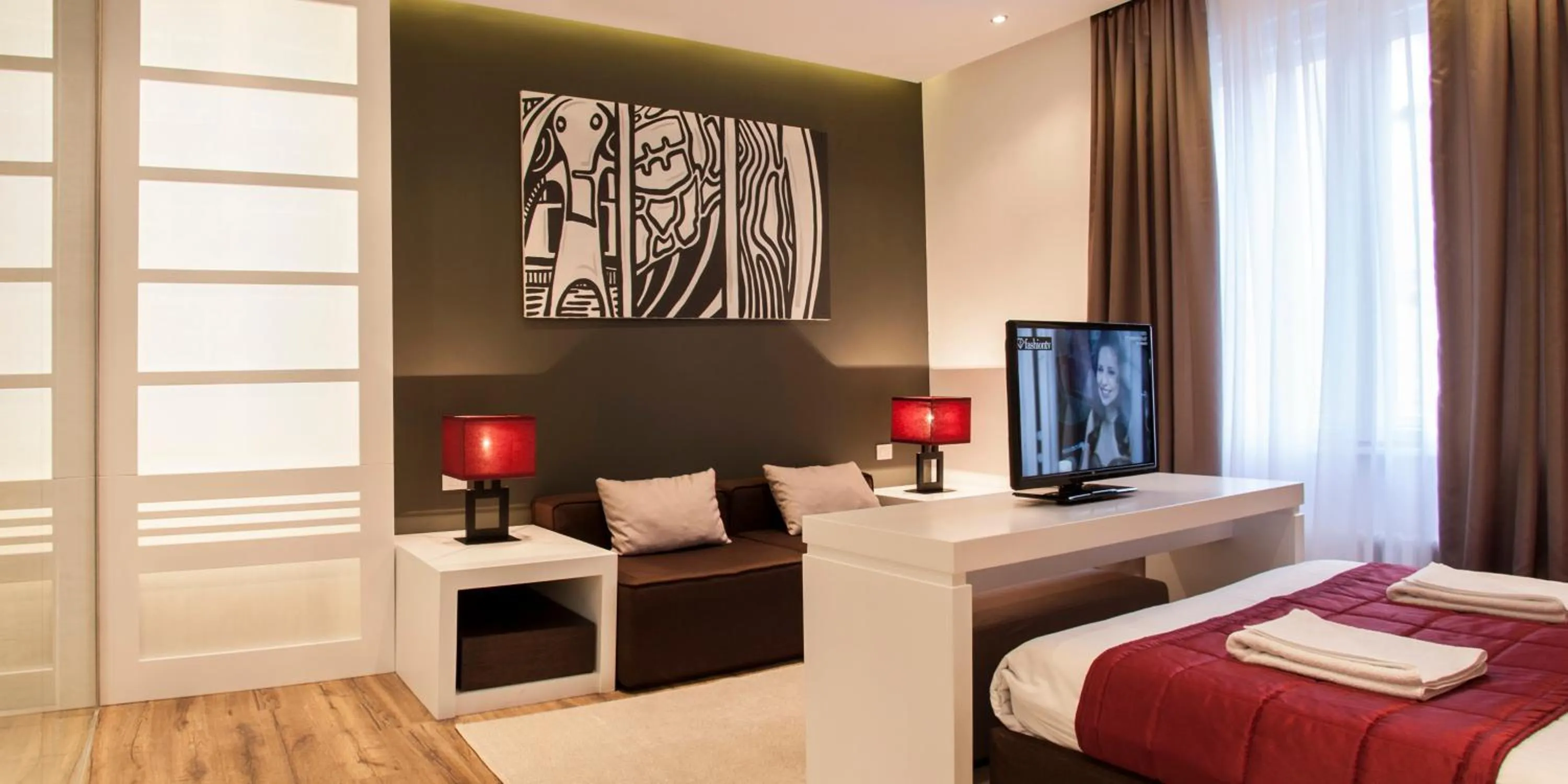 TV and multimedia, Bed in Eden Garden Suites