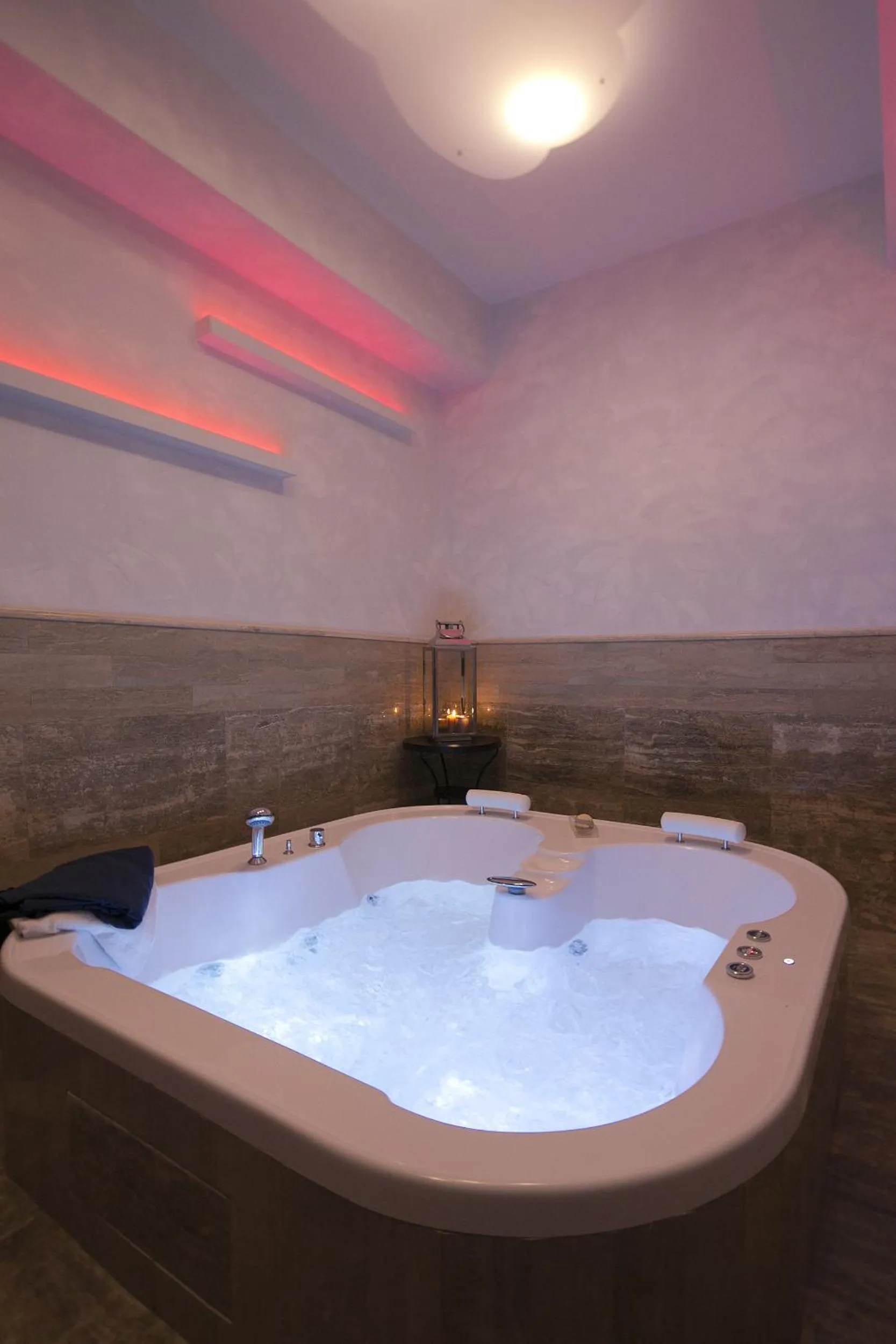 Spa and wellness centre/facilities in Piccolo di Piazza di Spagna Suites
