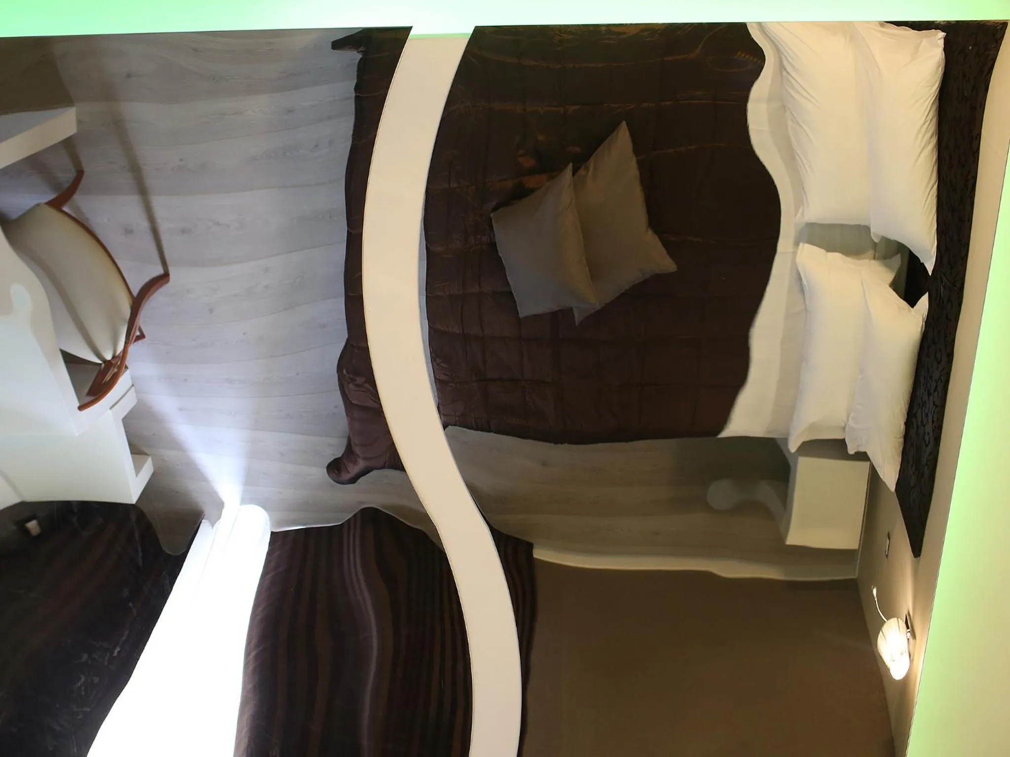 Bed in Piccolo di Piazza di Spagna Suites