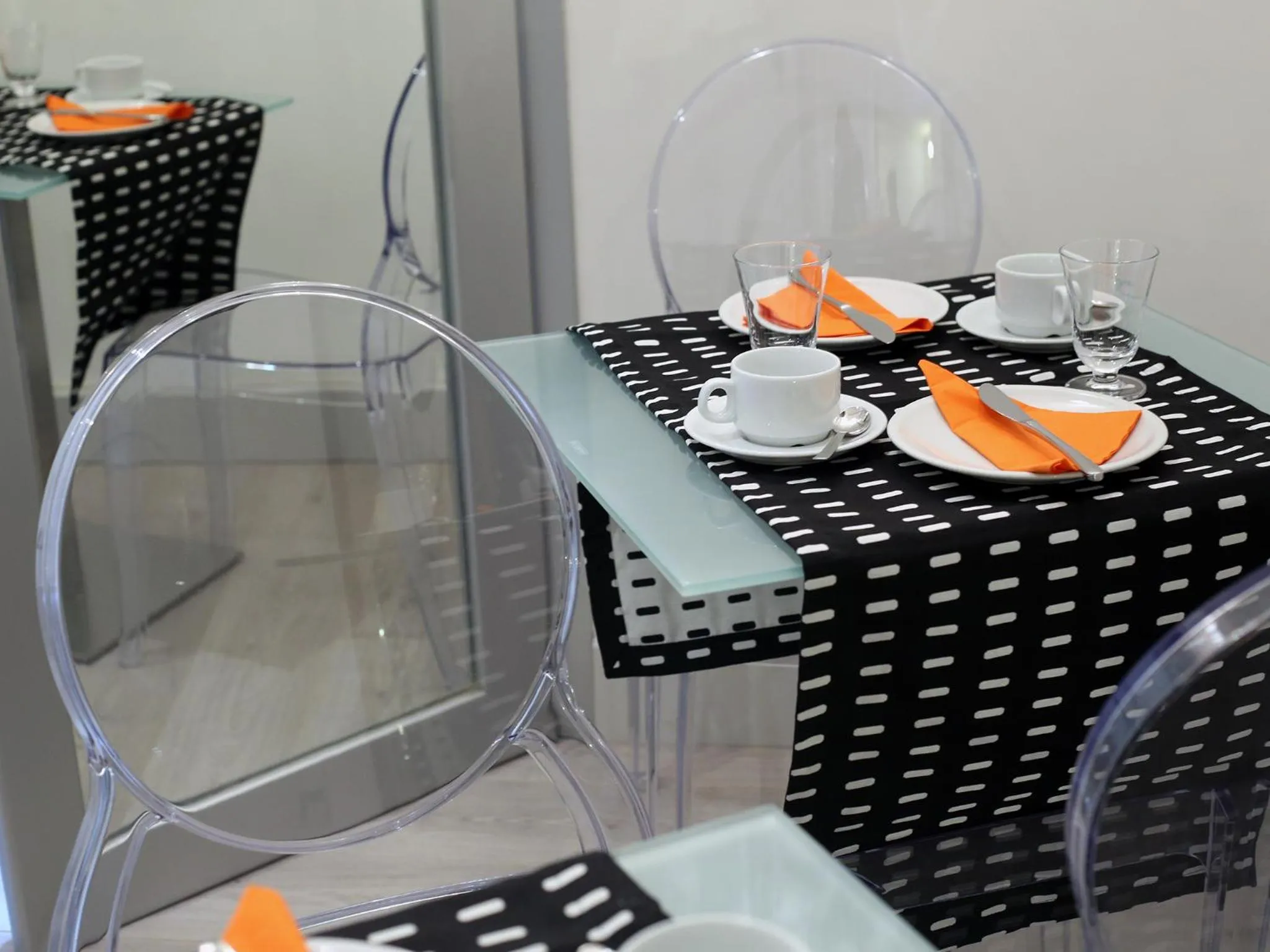 Restaurant/places to eat in Piccolo di Piazza di Spagna Suites