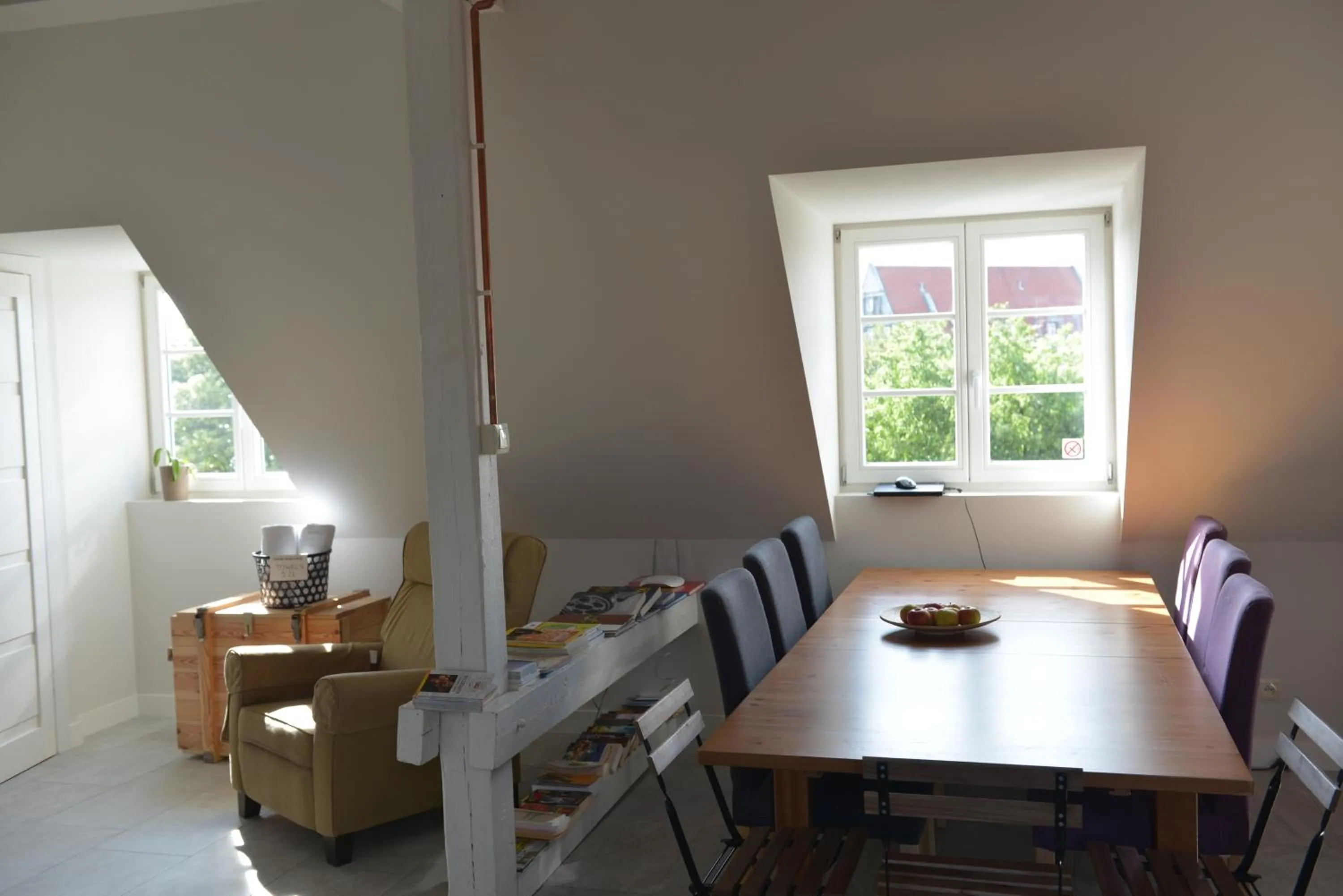 Dining area in Five Point Hostel & Apartments