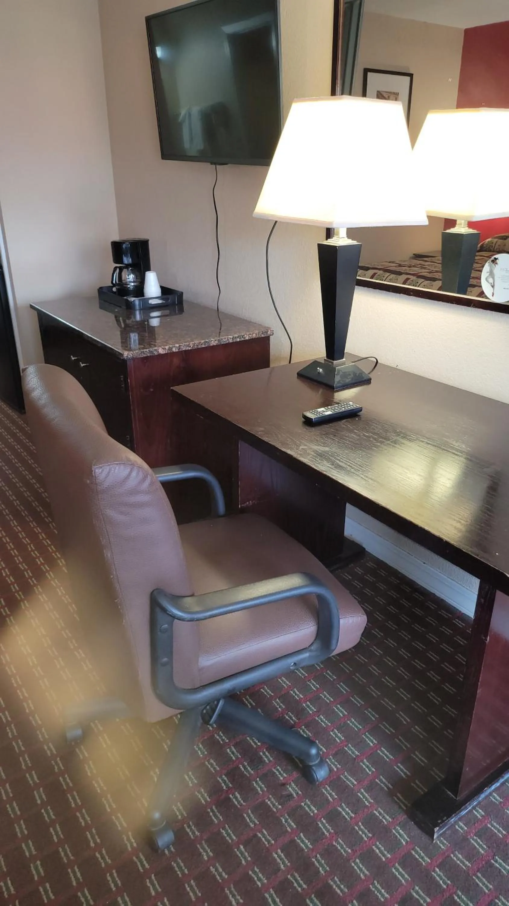 Seating area in Western Motel