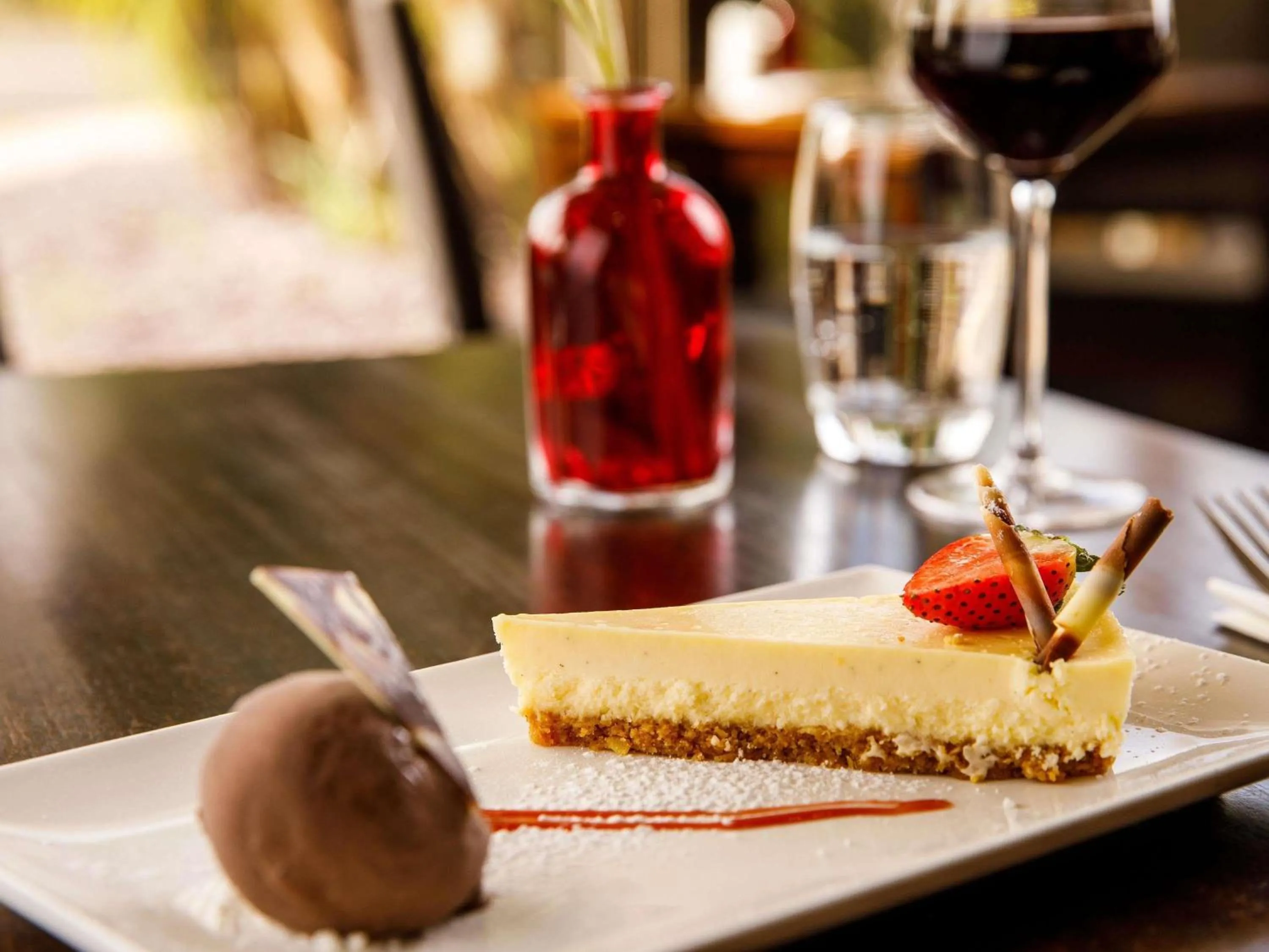 Restaurant/places to eat in Mercure Telford Centre Hotel