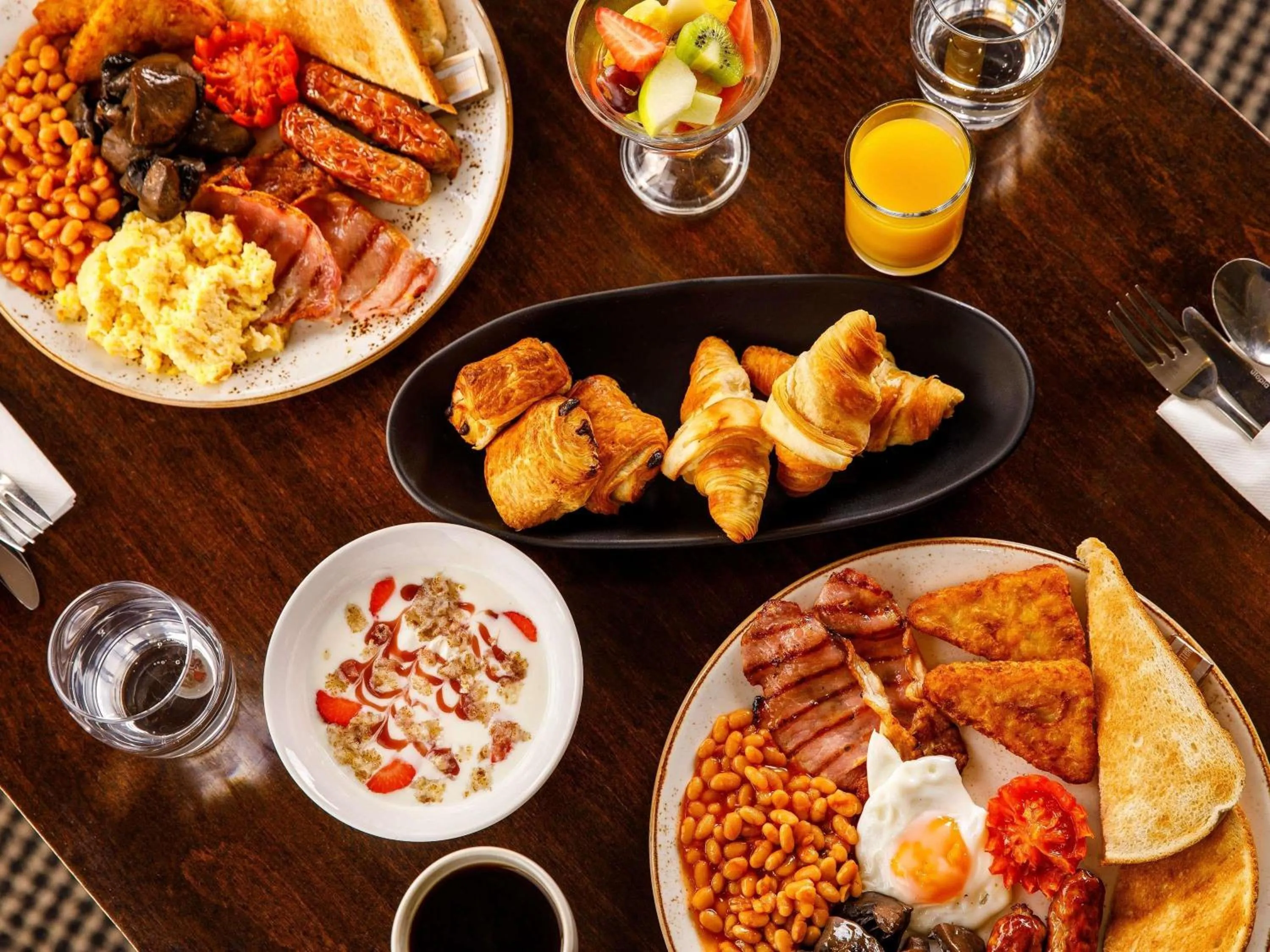 Breakfast in Mercure Telford Centre Hotel