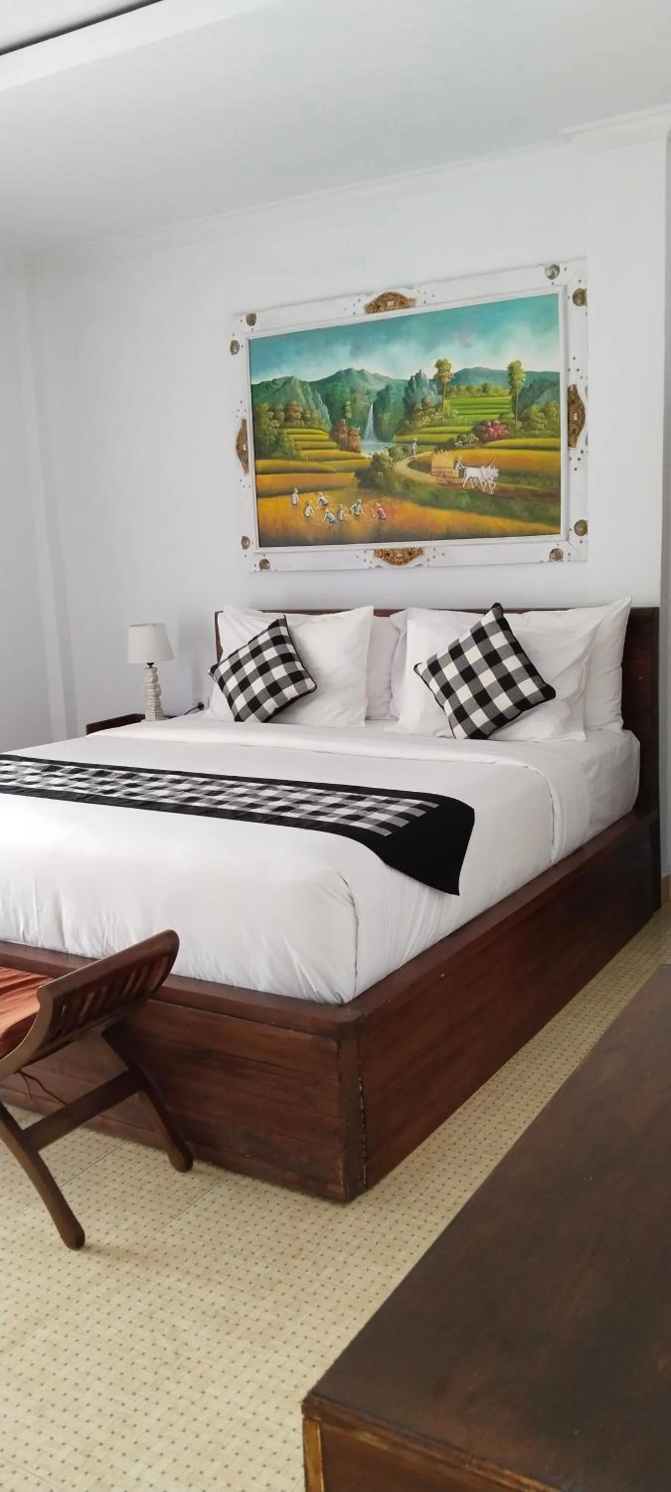 Property building, Bed in Tinggian Hill Retreat