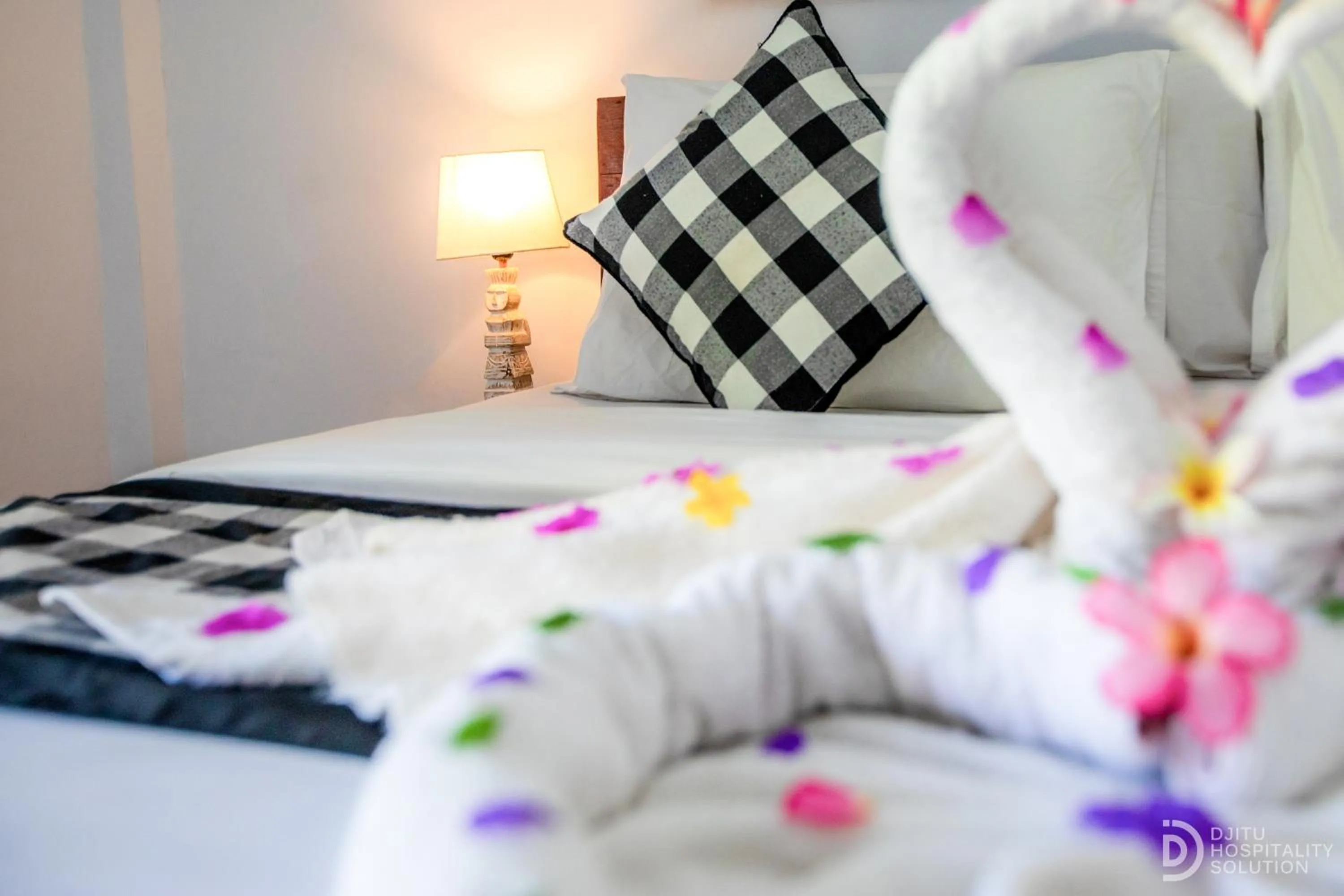 Bed in Tinggian Hill Retreat