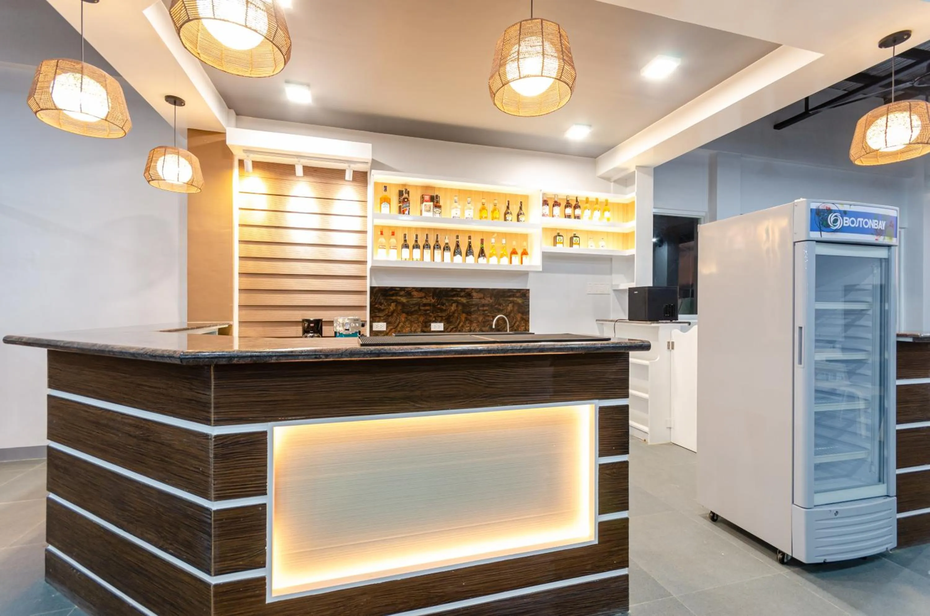 Restaurant/places to eat in Magsaysay Hillside Resort powered by Cocotel