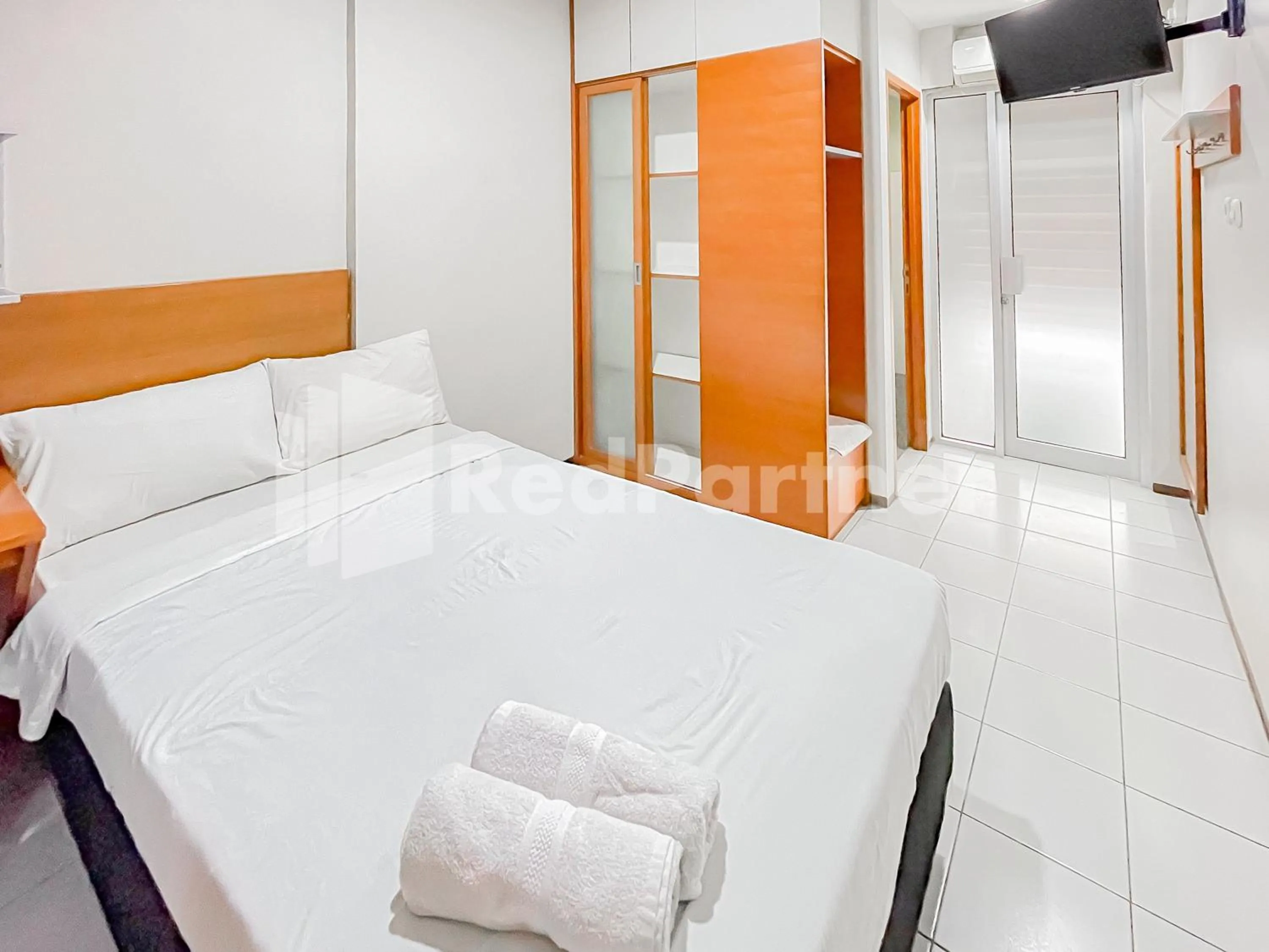 Bedroom in Sang Surya GuestHouse Syariah Near RS Hasan Sadikin Mitra RedDoorz