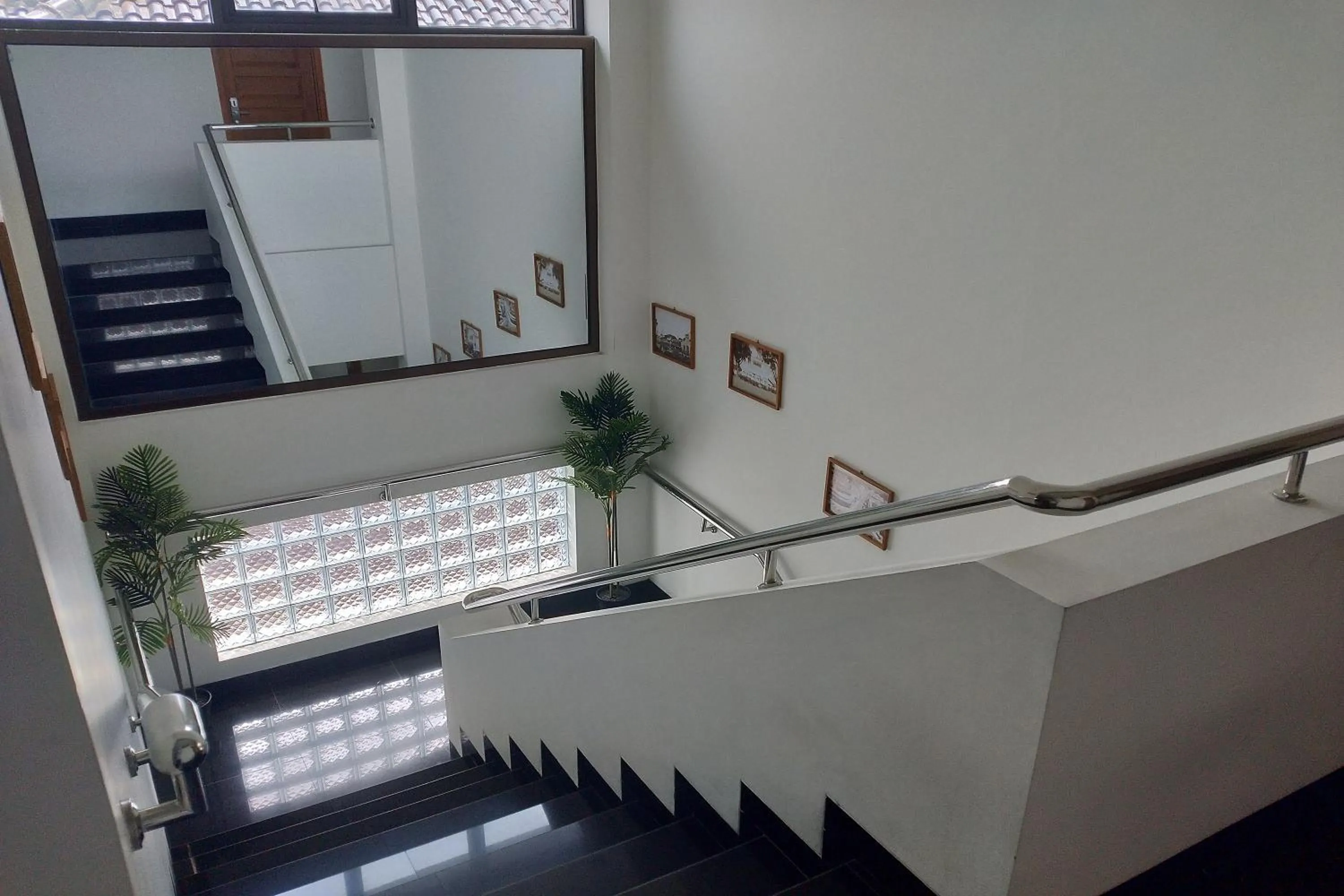 Property building in Bangreng Inn