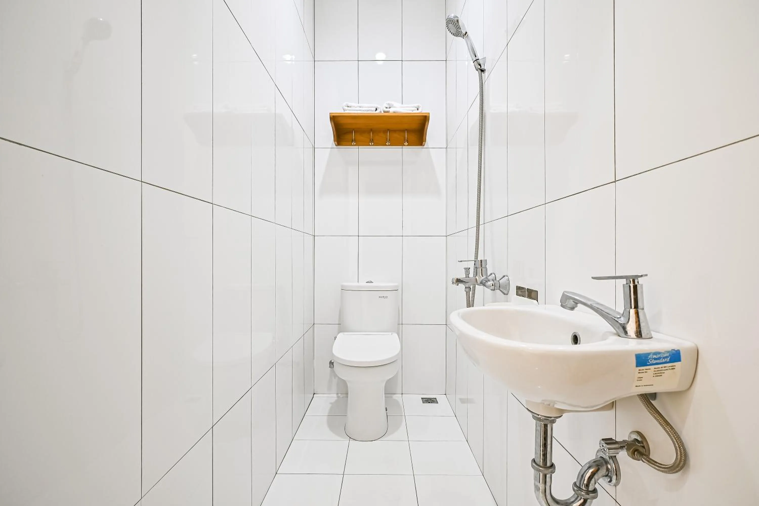 Bathroom in Bangreng Inn