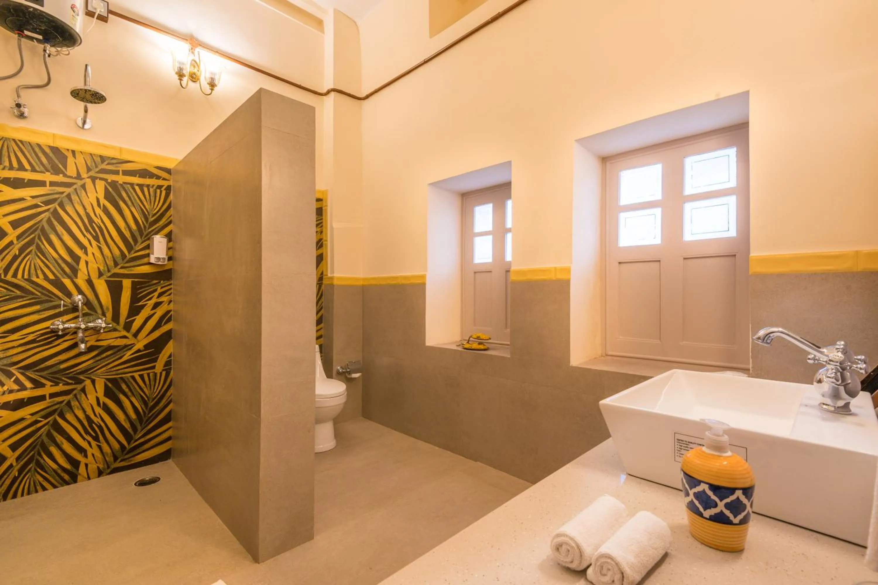 Bathroom in Tree Of Life Bhadrajun House, Jodhpur