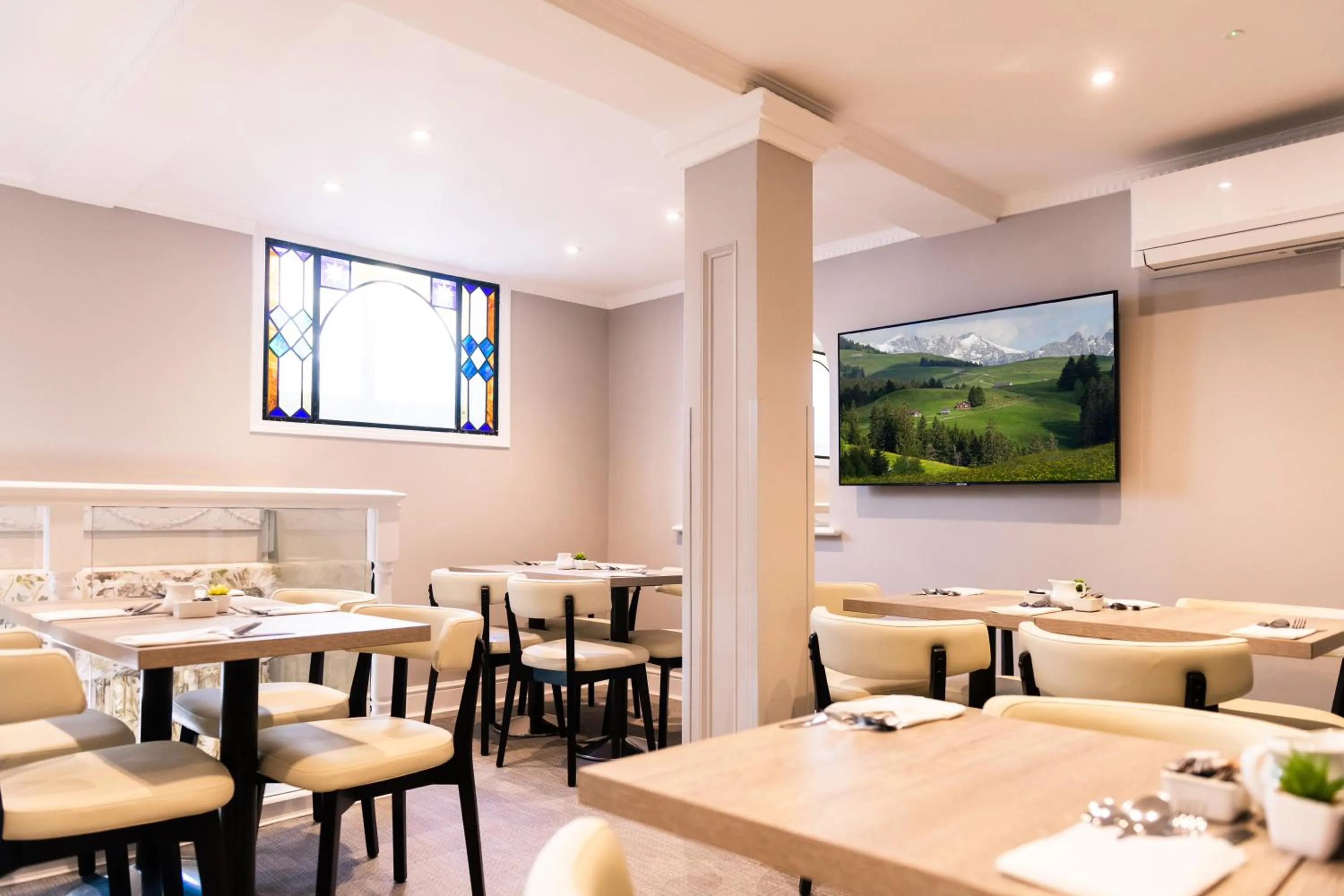 Breakfast in Byron Hotel