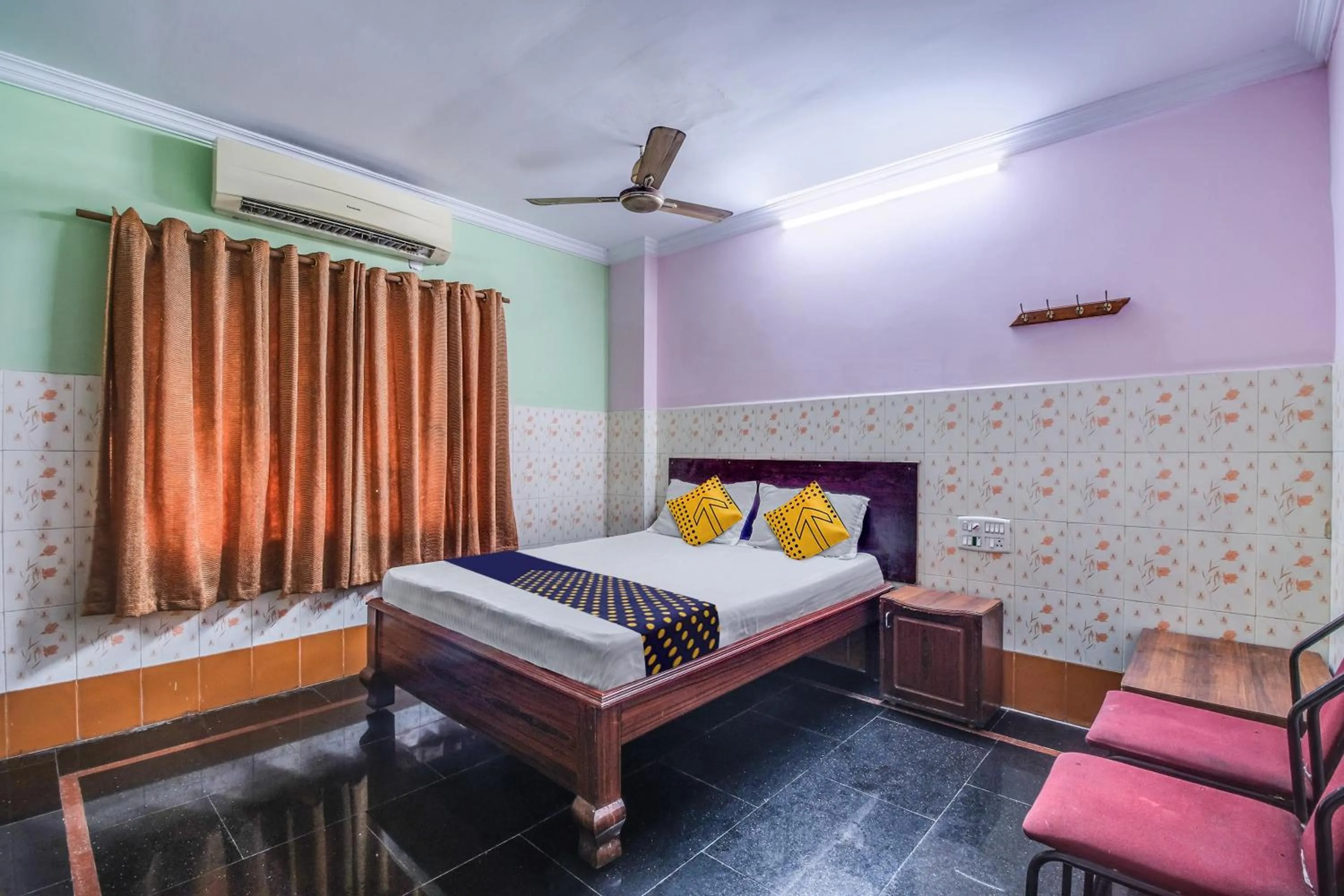 Facade/entrance in Hotel O Sir Vr Sairam Lodge