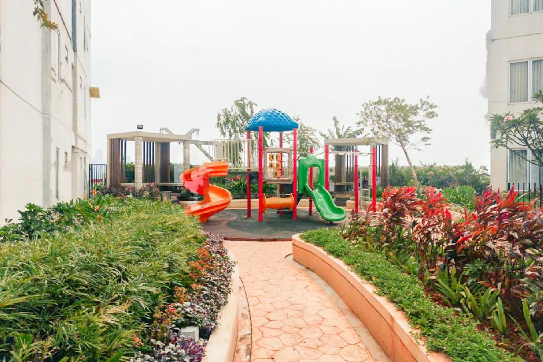 Children play ground in RedLiving Apartemen Bassura City - Premium Property