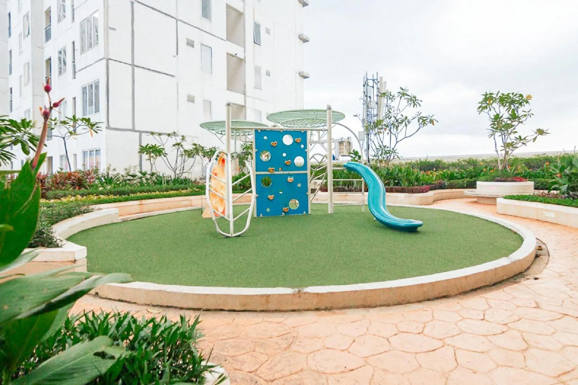 Children play ground in RedLiving Apartemen Bassura City - Premium Property