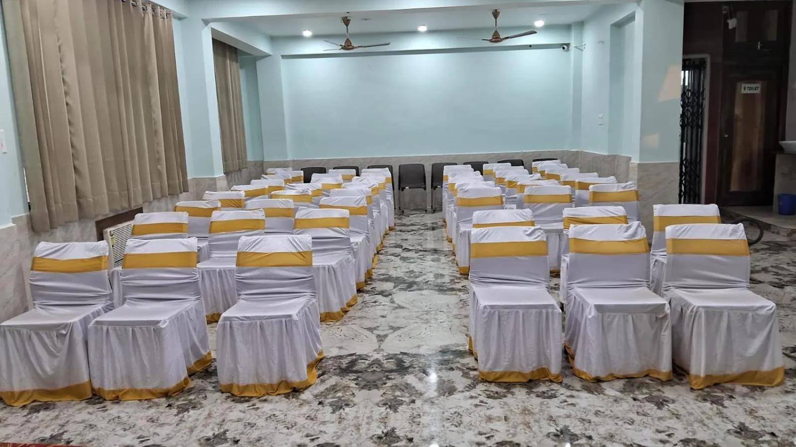 Banquet/Function facilities in Hotel Gridhakuta International