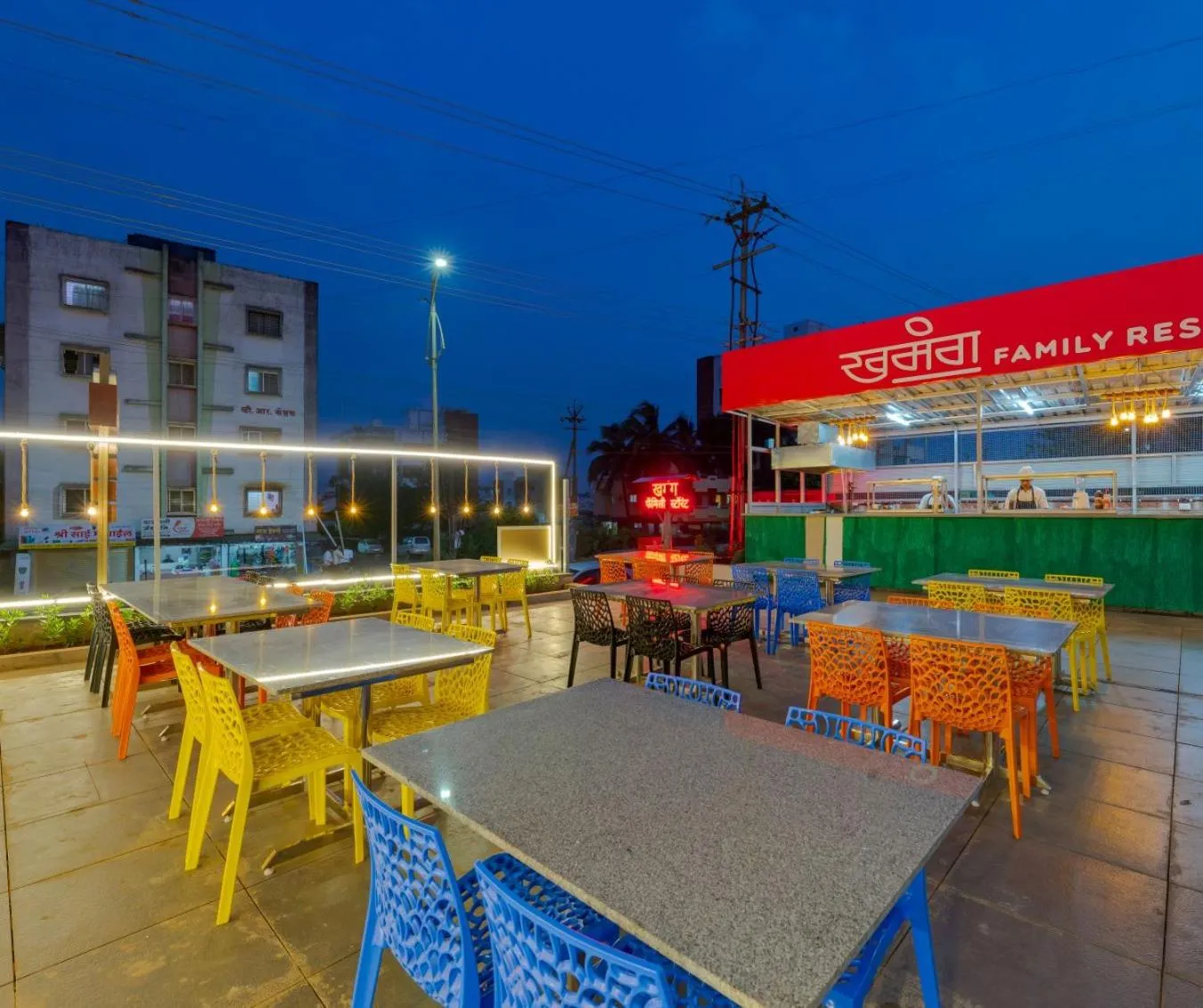 Restaurant/places to eat in Hotel Chiranjeevi Kolhapur