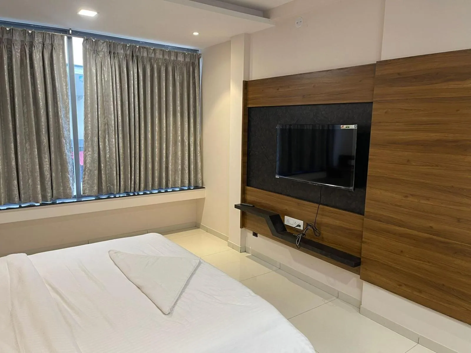 Bedroom in Hotel Chiranjeevi Kolhapur