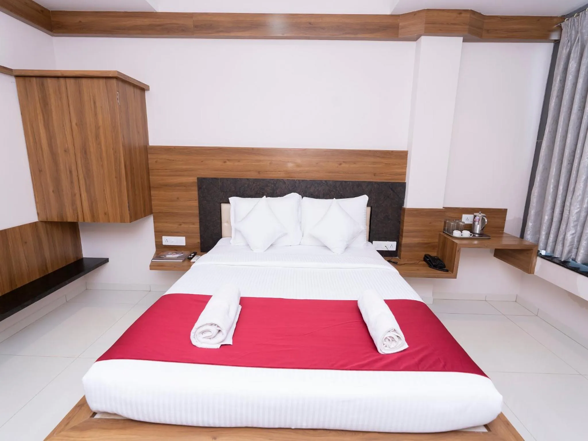 Bedroom in Hotel Chiranjeevi Kolhapur