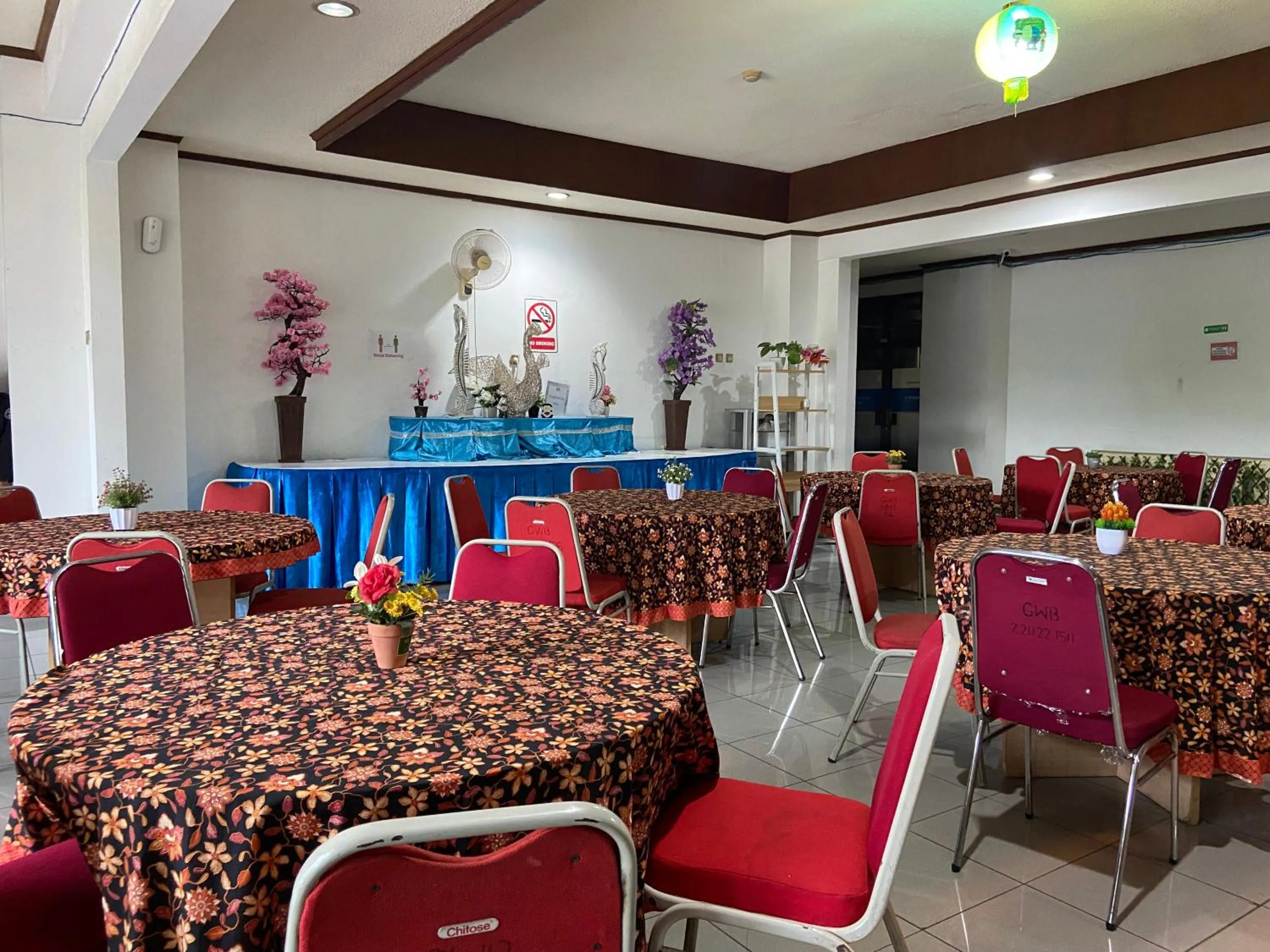 Restaurant/places to eat in Graha Widya Bhakti at STIESIA Surabaya