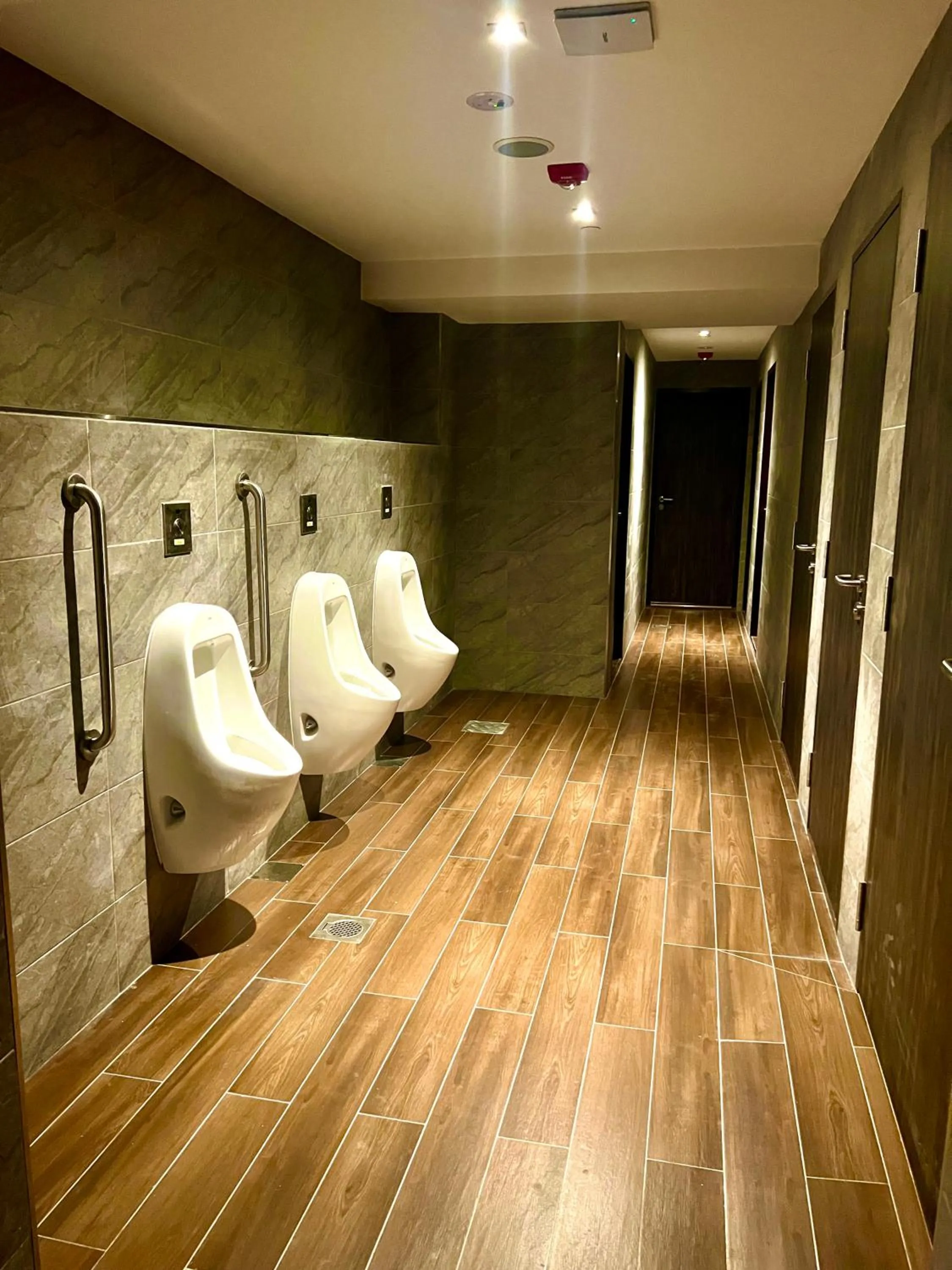 Toilet in Arena eSports @ Orchard