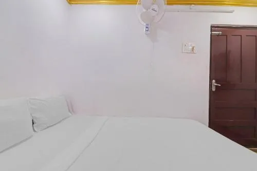 Hotel O V Guest Inn