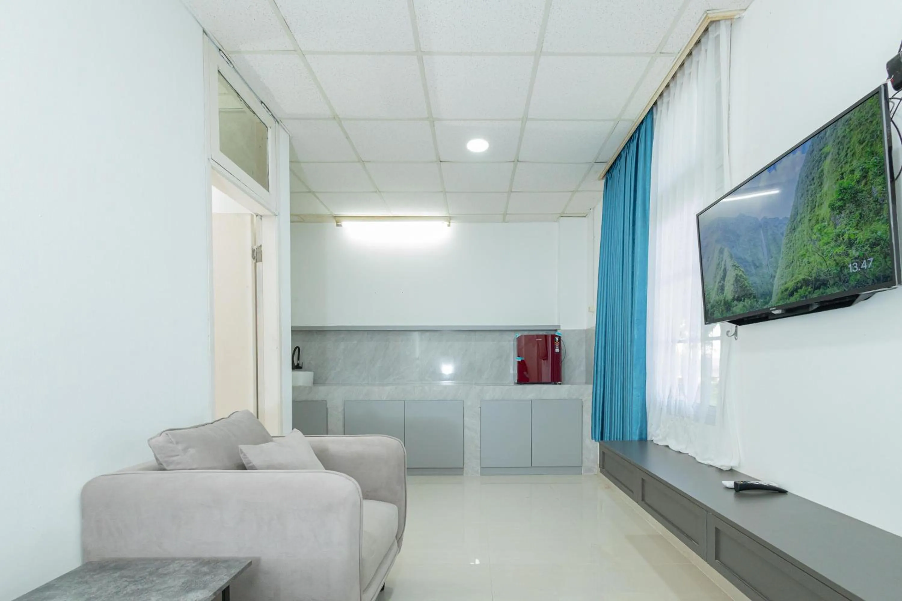 TV and multimedia in RedDoorz @ Politeknik Pelayaran Banten