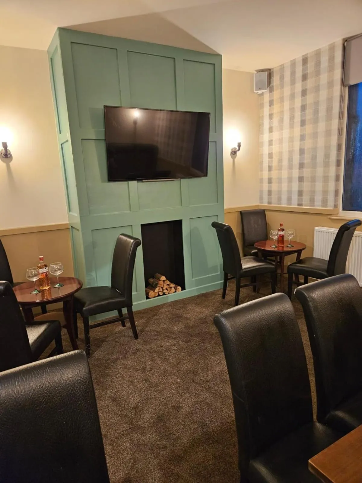 TV and multimedia in The Cotteridge Inn