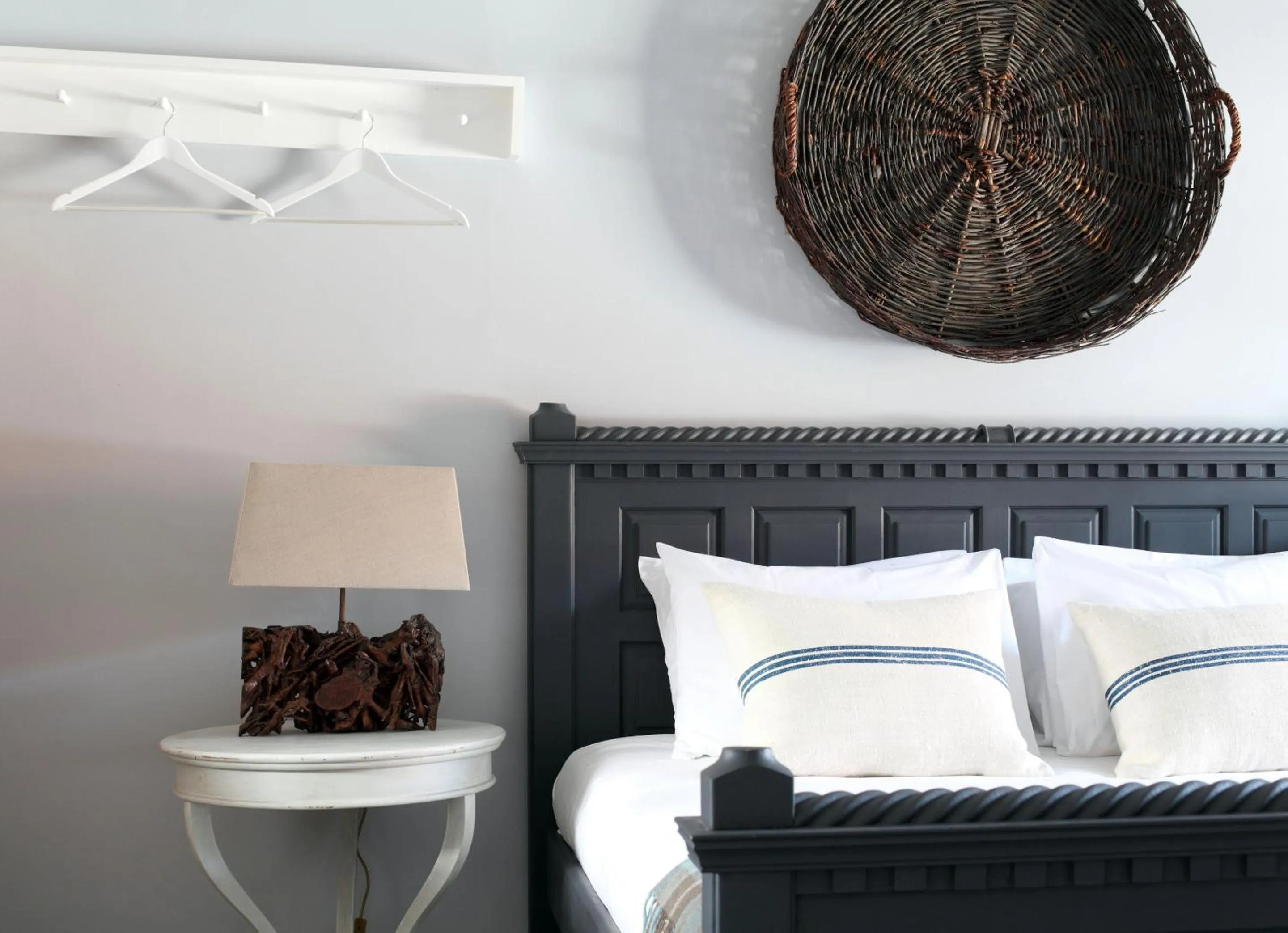 Bedroom, Bed in Black Lion Hotel