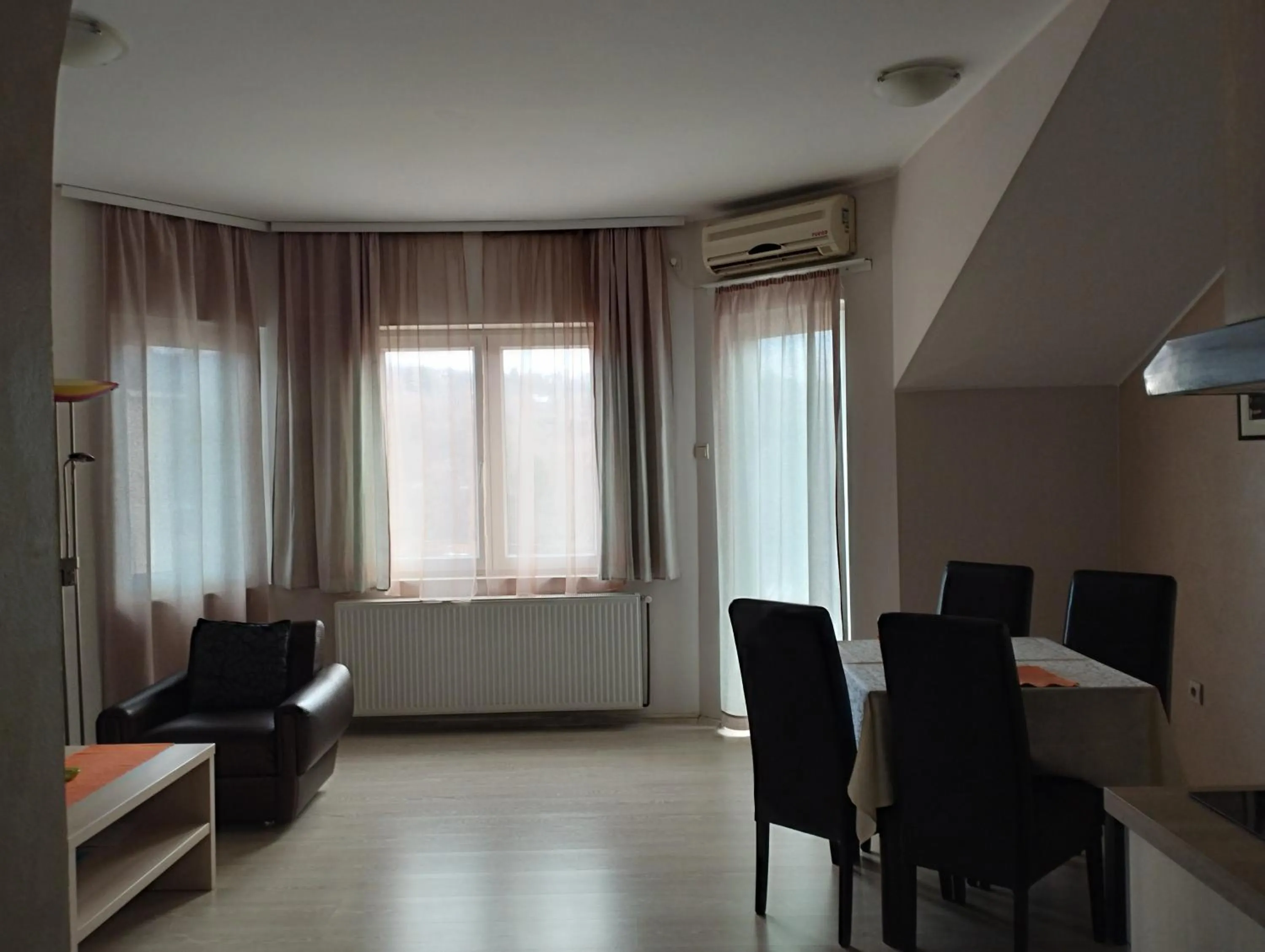 Dining area in Apartments Vila Vrdnik