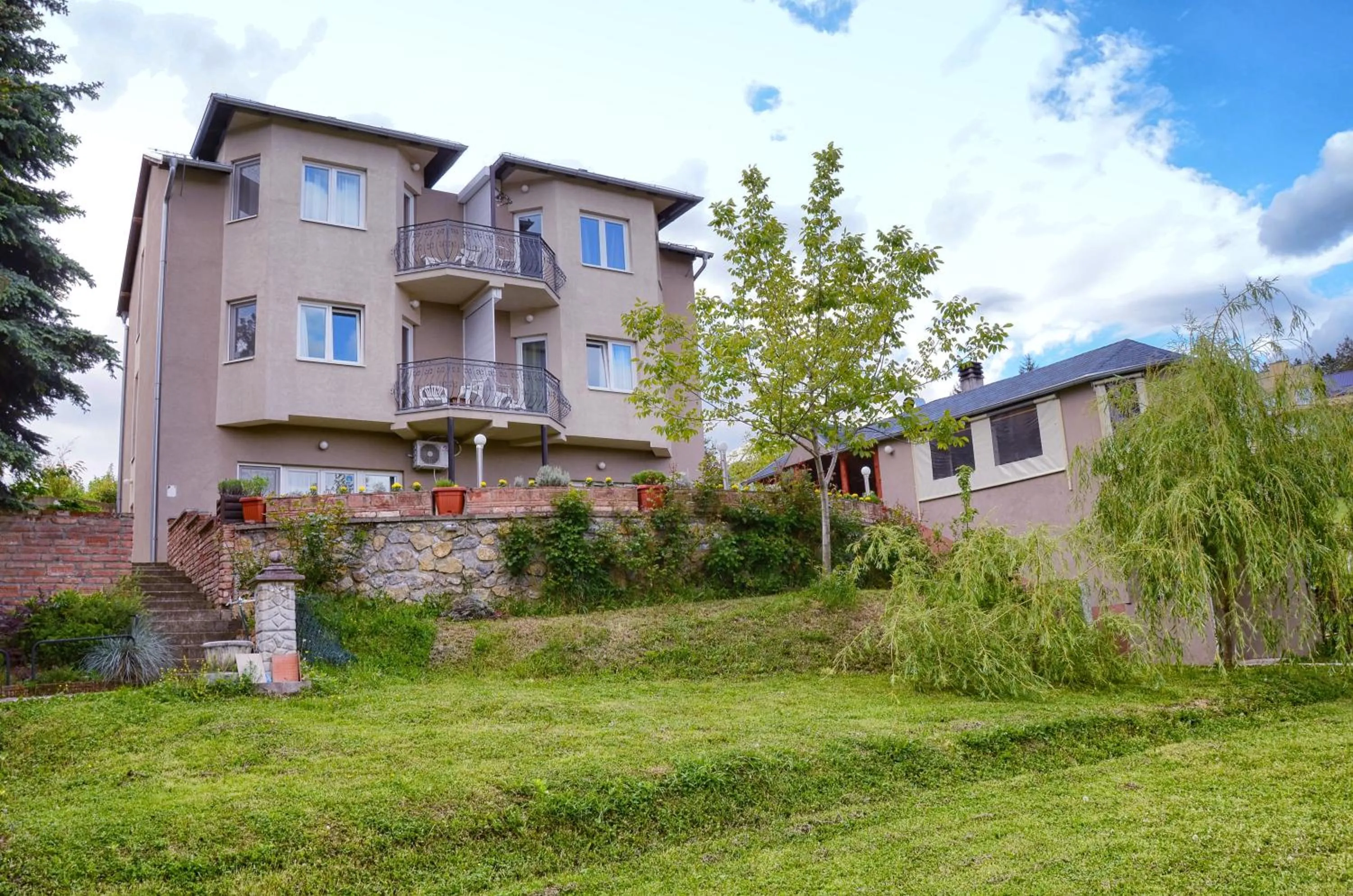 Property building in Apartments Vila Vrdnik