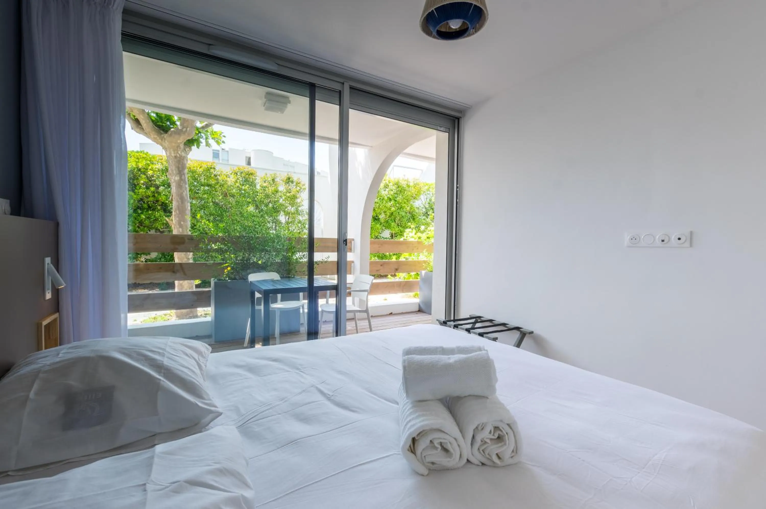 Bed in MY Hôtel Résidences - La Grande-Motte