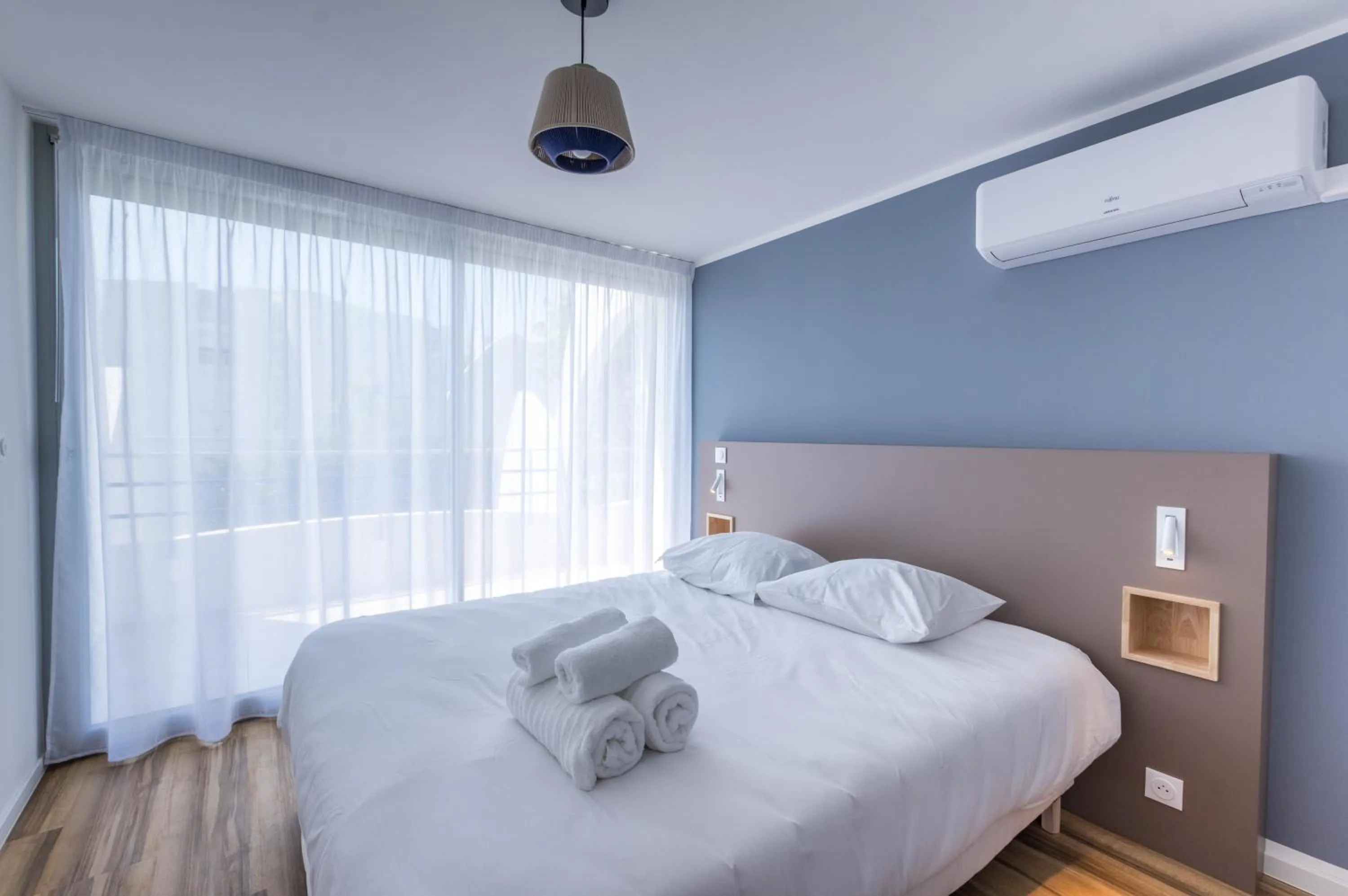 Bed in MY Hôtel Résidences - La Grande-Motte