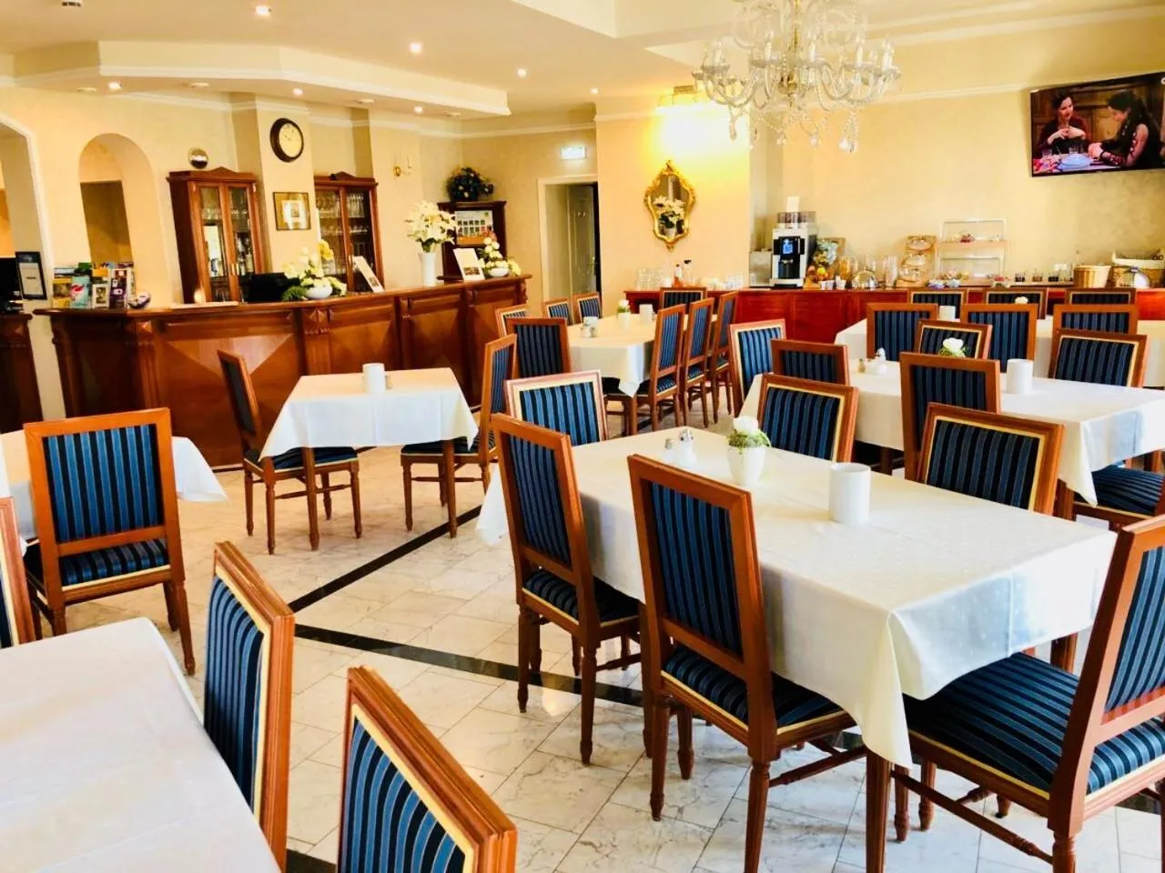 Dining area in Hotel am Bayrischen Platz