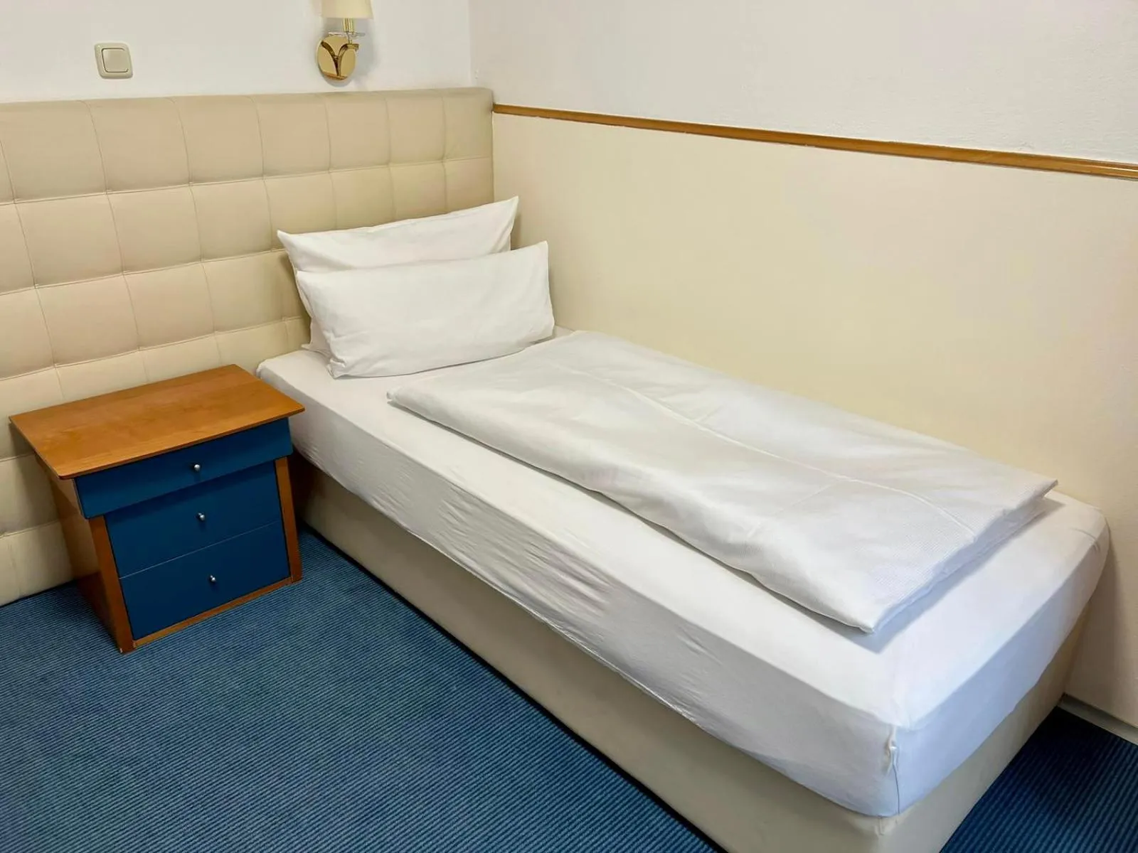 Photo of the whole room, Bed in Hotel am Bayrischen Platz