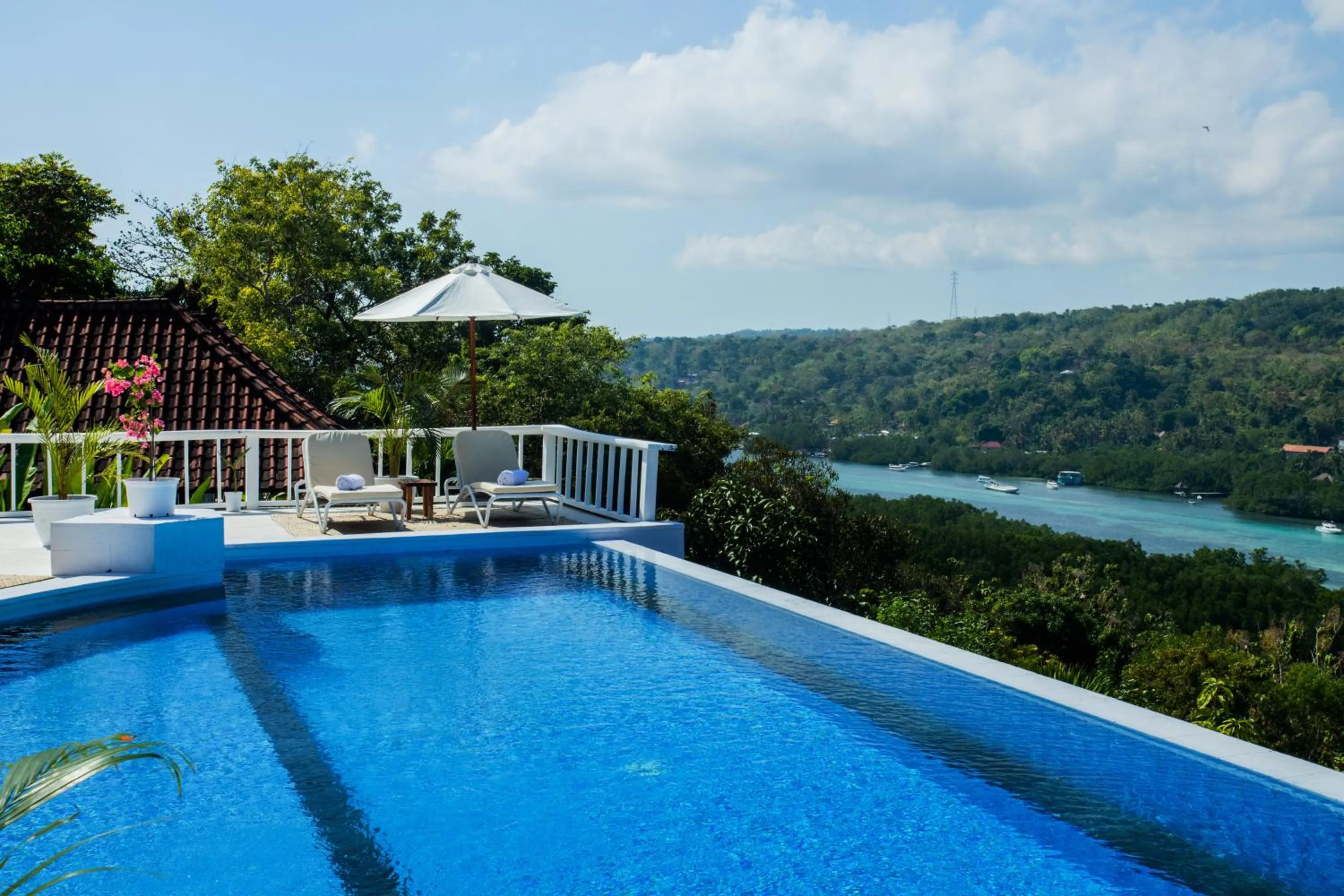 Pool view in Stardust Villas