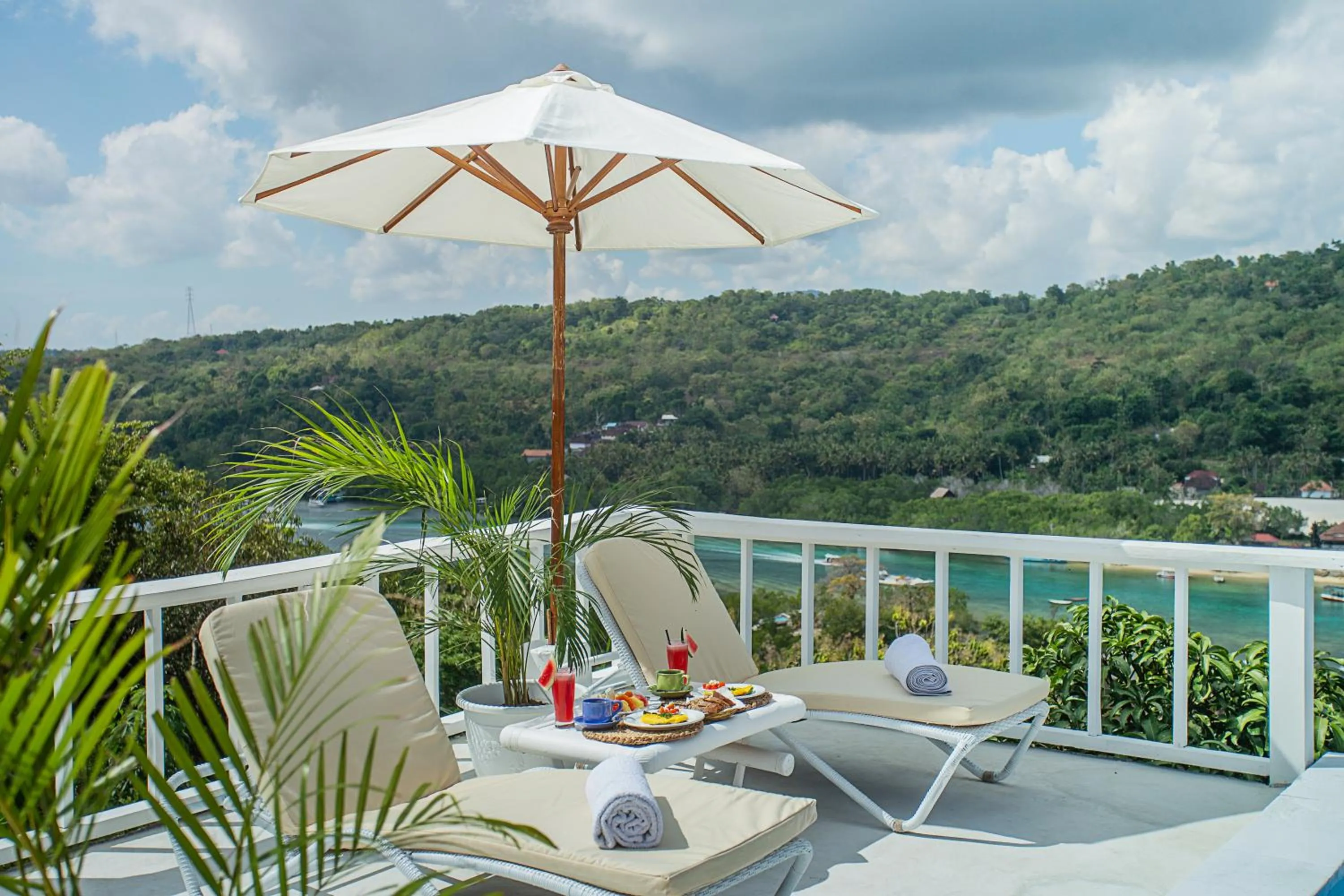 Swimming pool in Stardust Villas
