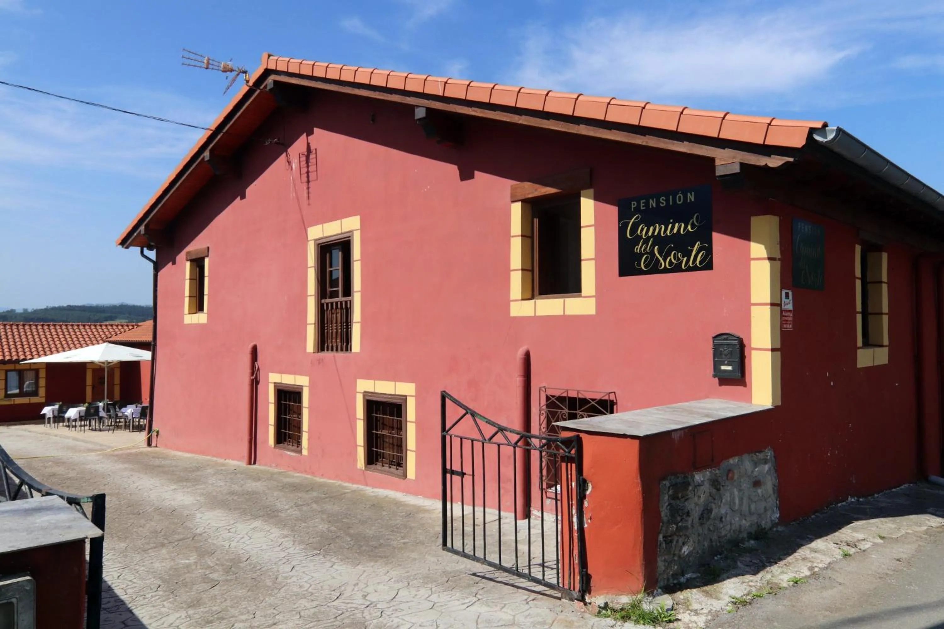 Property building in Camino del Norte Santillana del Mar