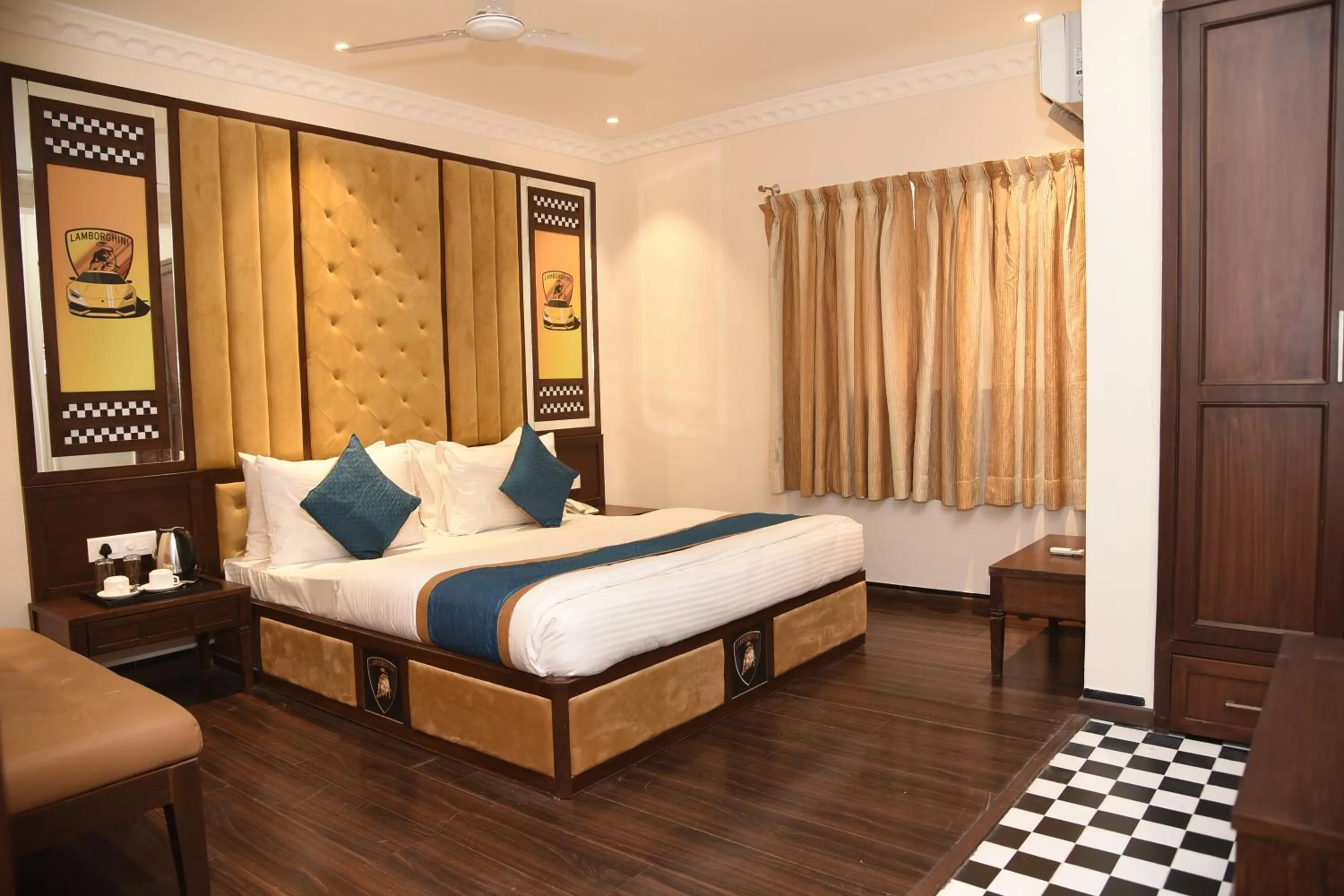 Bedroom, Bed in BelAir Suites Pune