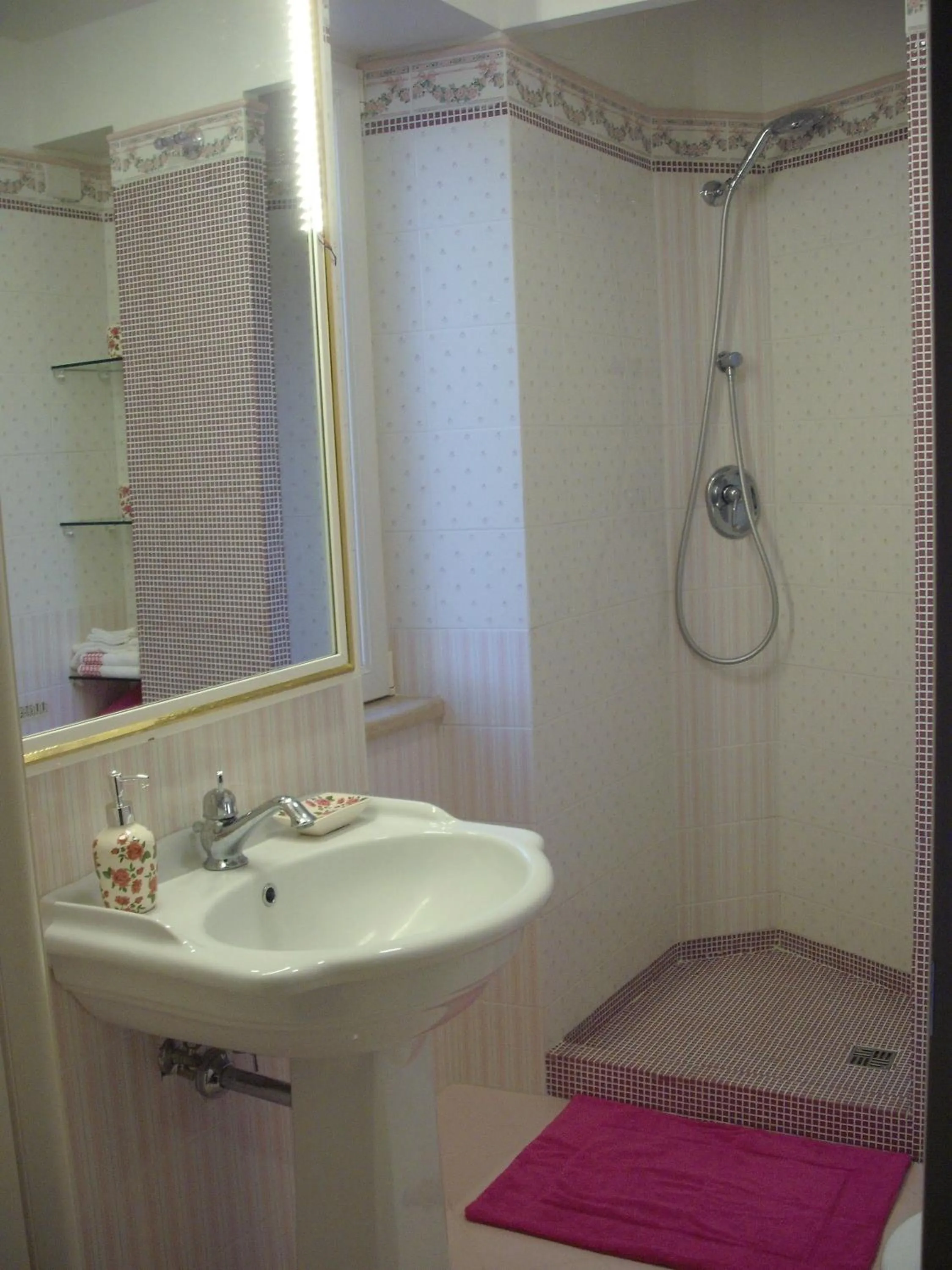 Bathroom in Bed and Breakfast Angolo Fiorito