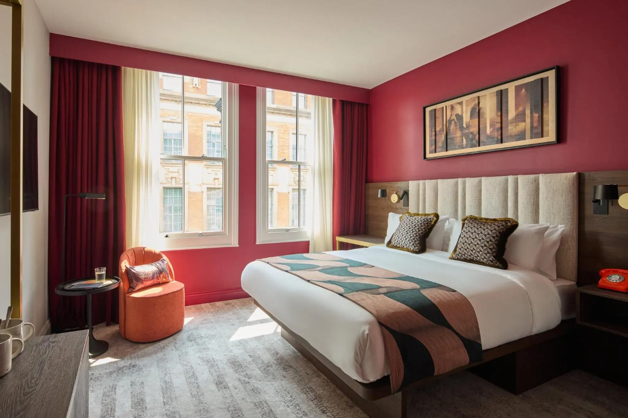 Photo of the whole room, Bed in Hotel Indigo Leeds by IHG