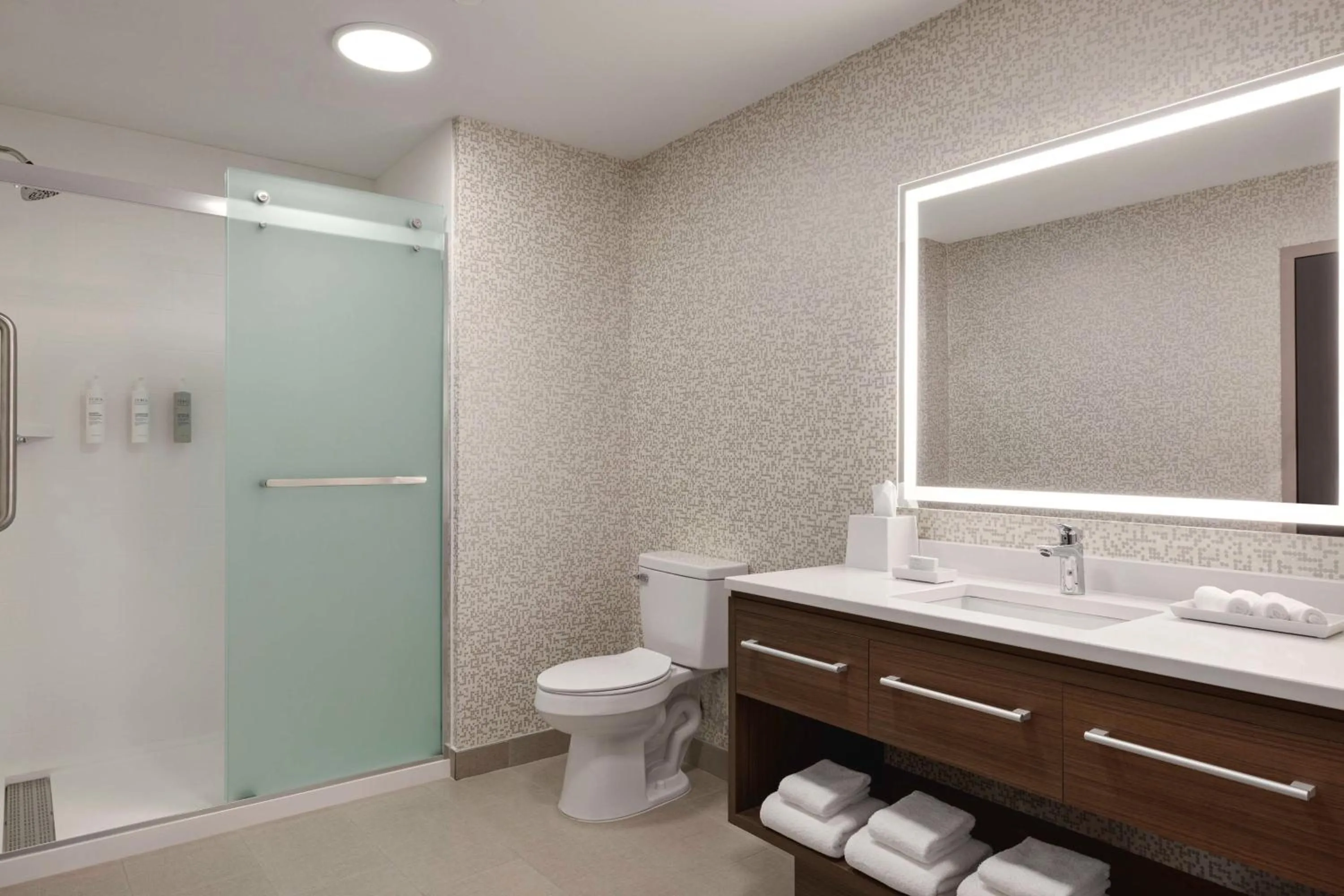 Bathroom in Home2 Suites By Hilton Dalton