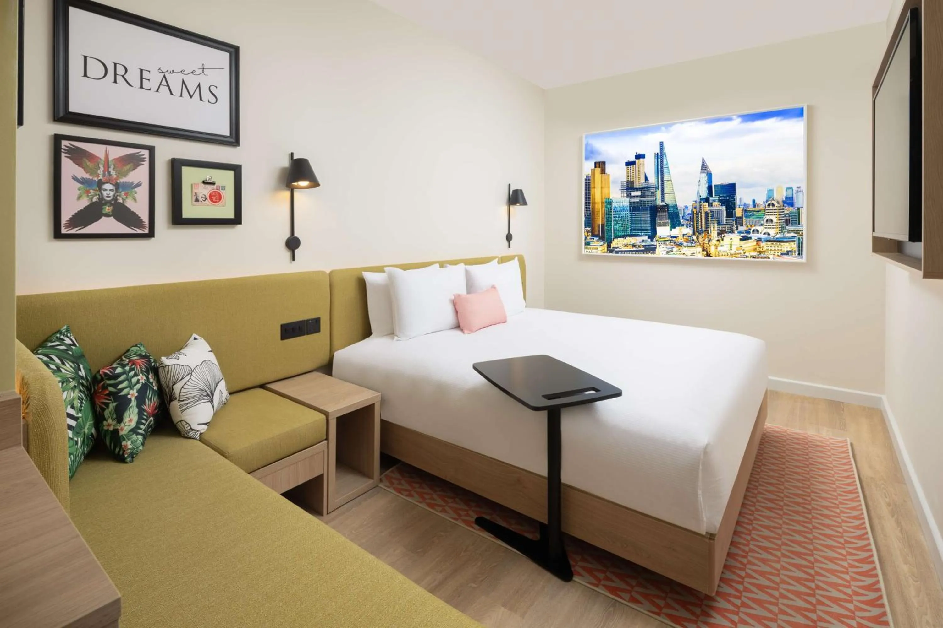 Living room, Bed in Hampton By Hilton London Old Street