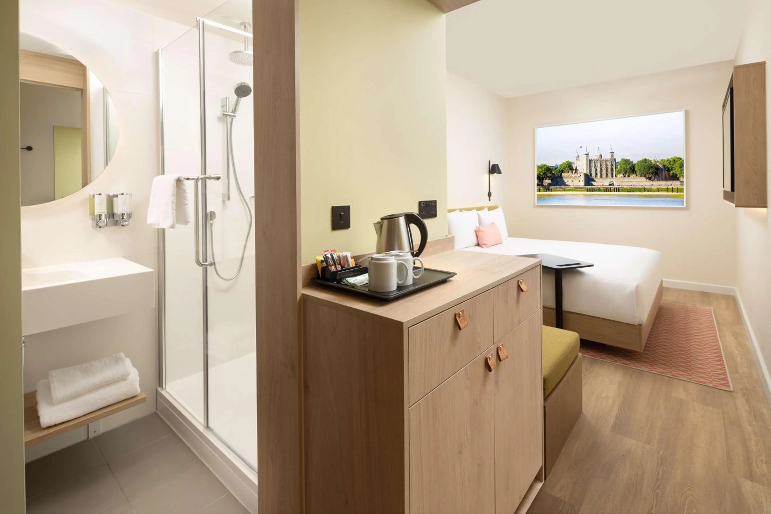 Bed in Hampton By Hilton London Old Street