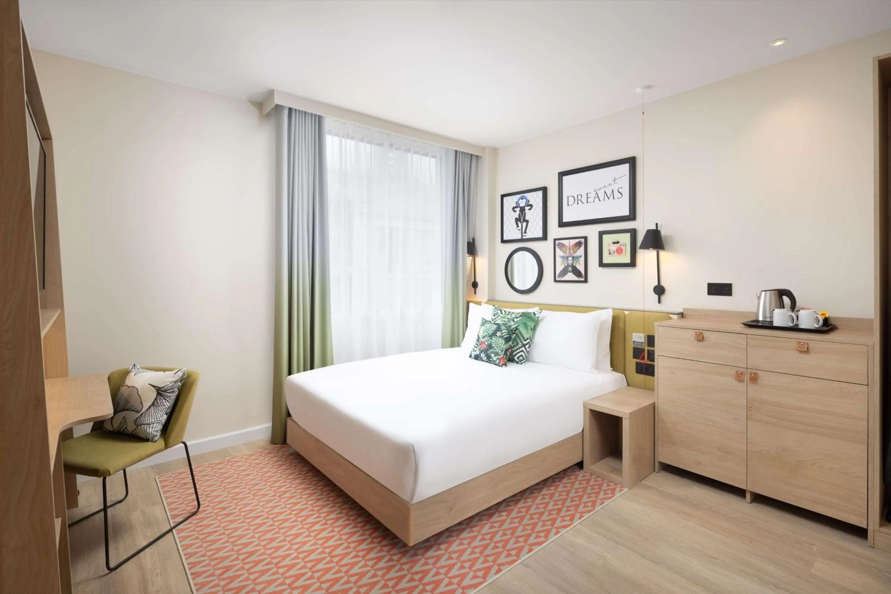 Bed in Hampton By Hilton London Old Street