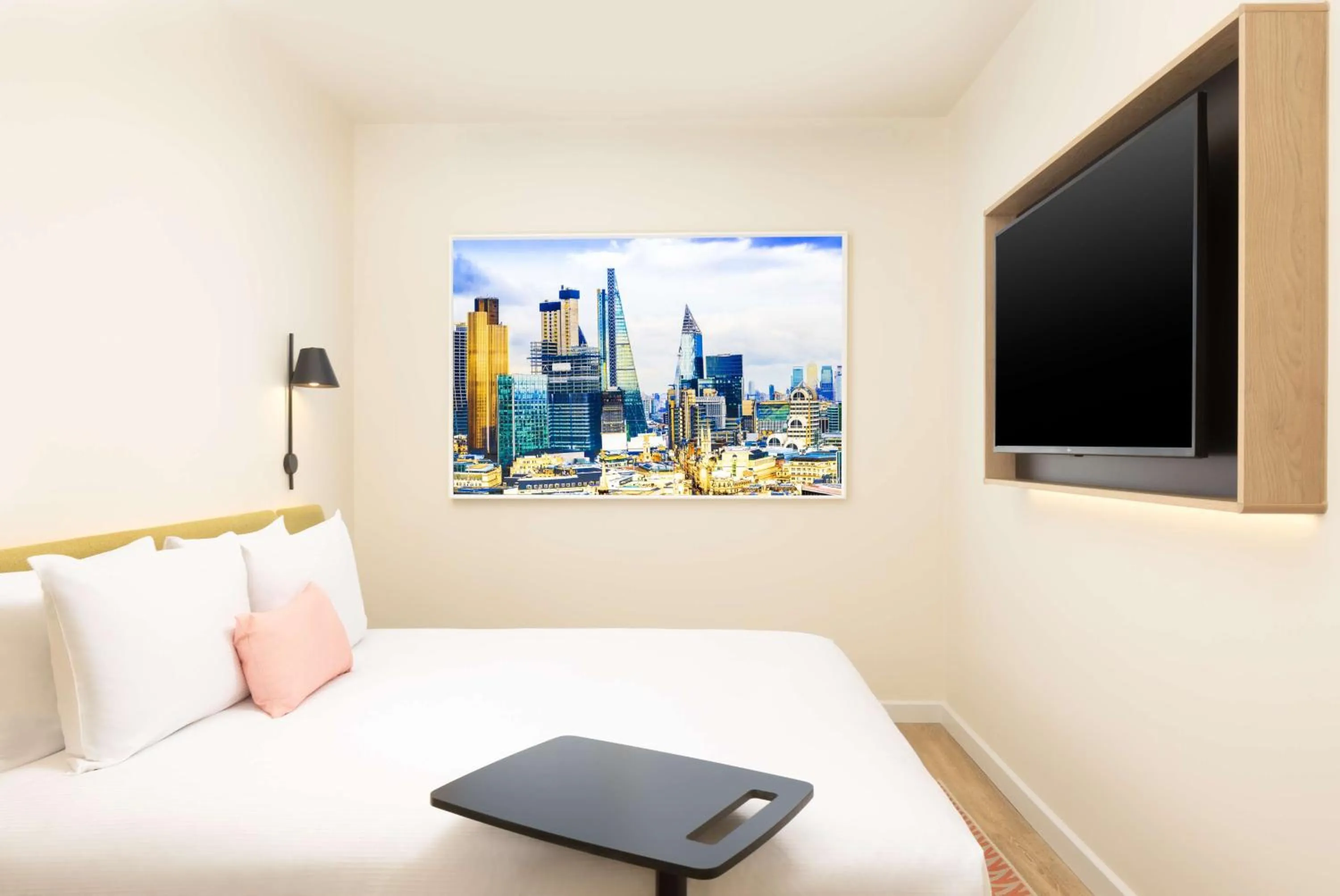 Bed in Hampton By Hilton London Old Street