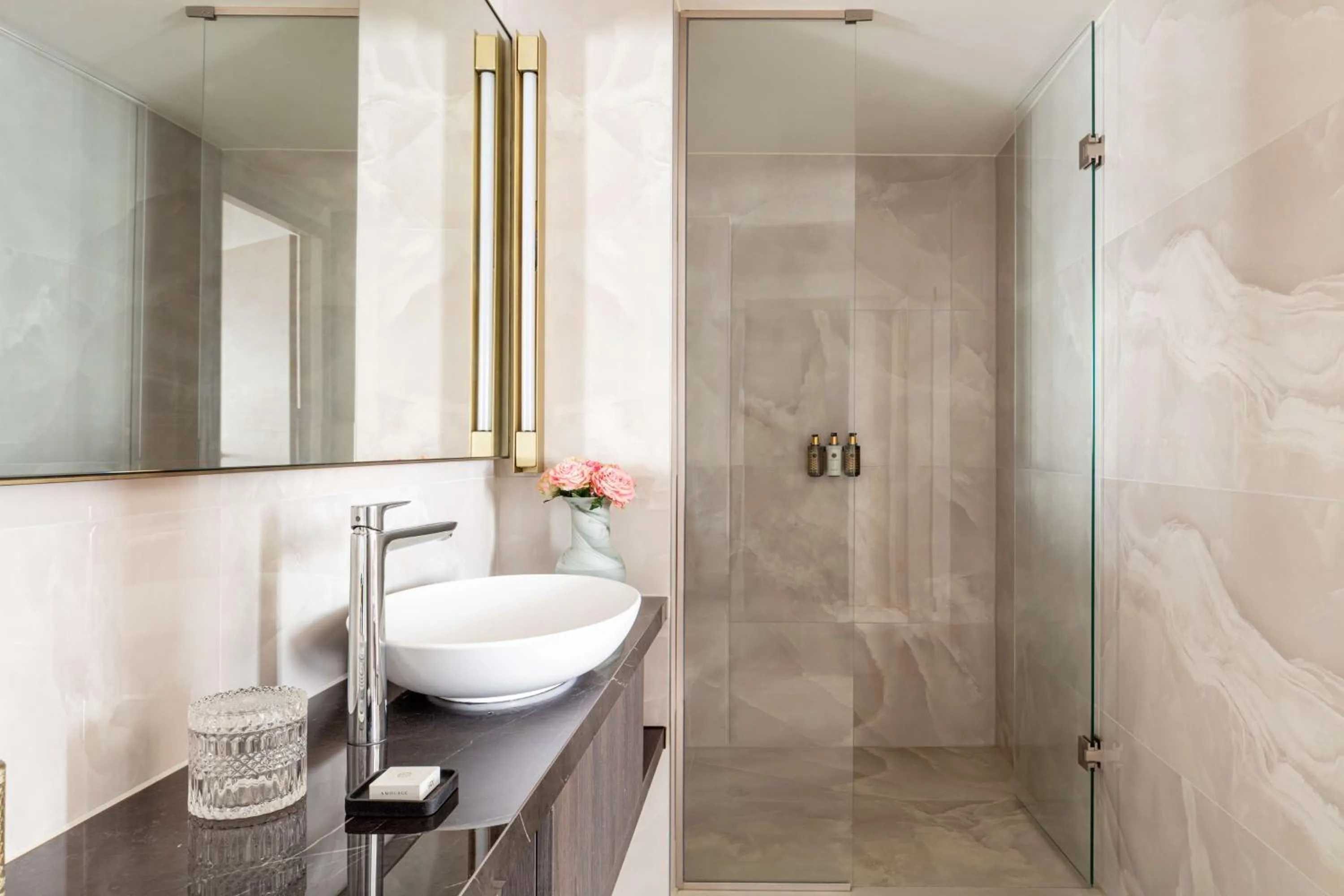 Bathroom in Anantara Grand Hotel Krasnapolsky Amsterdam