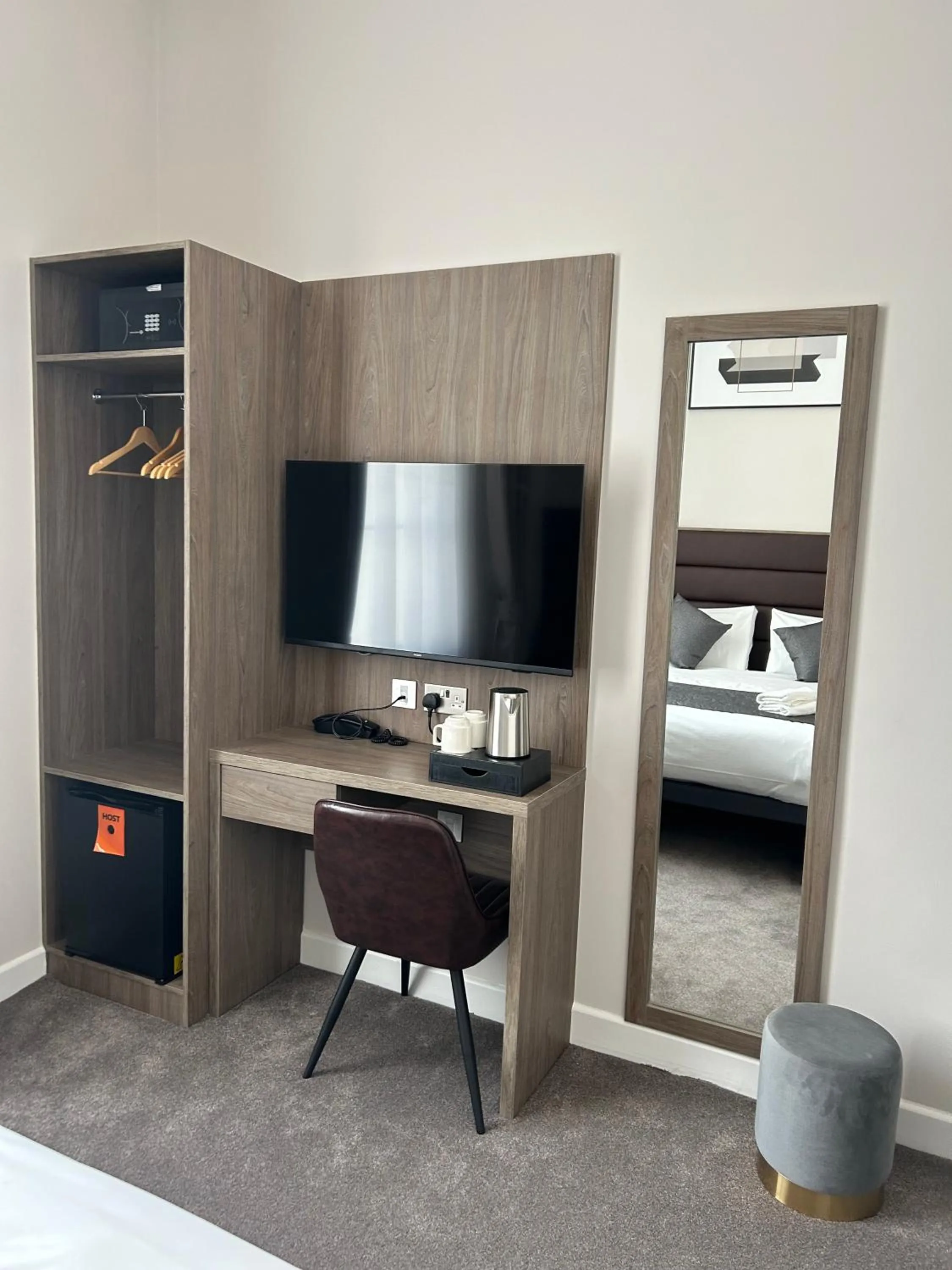 Coffee/tea facilities, Bed in Reem Hotel